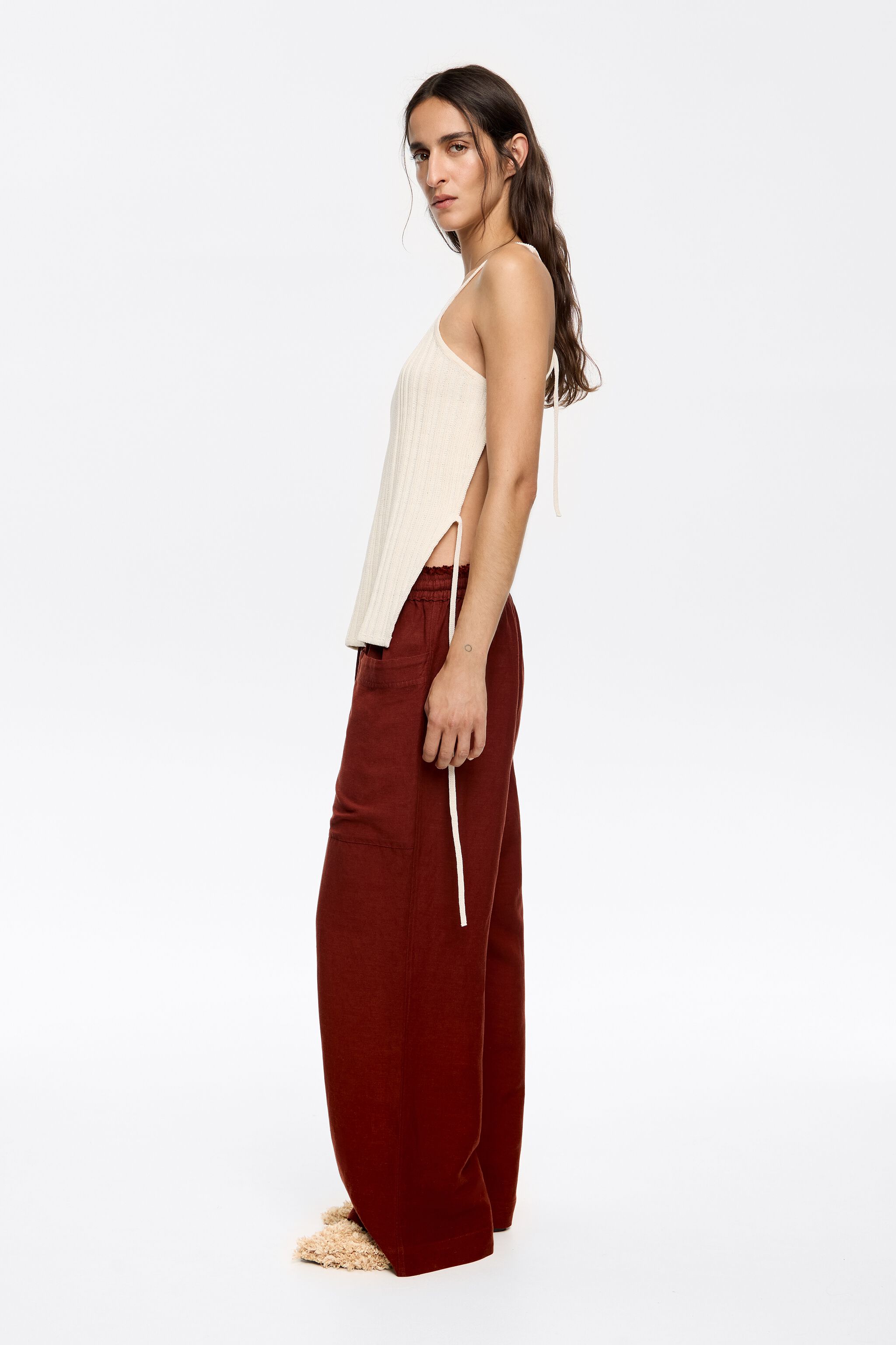 Brown linen jogger trousers with maxi pockets