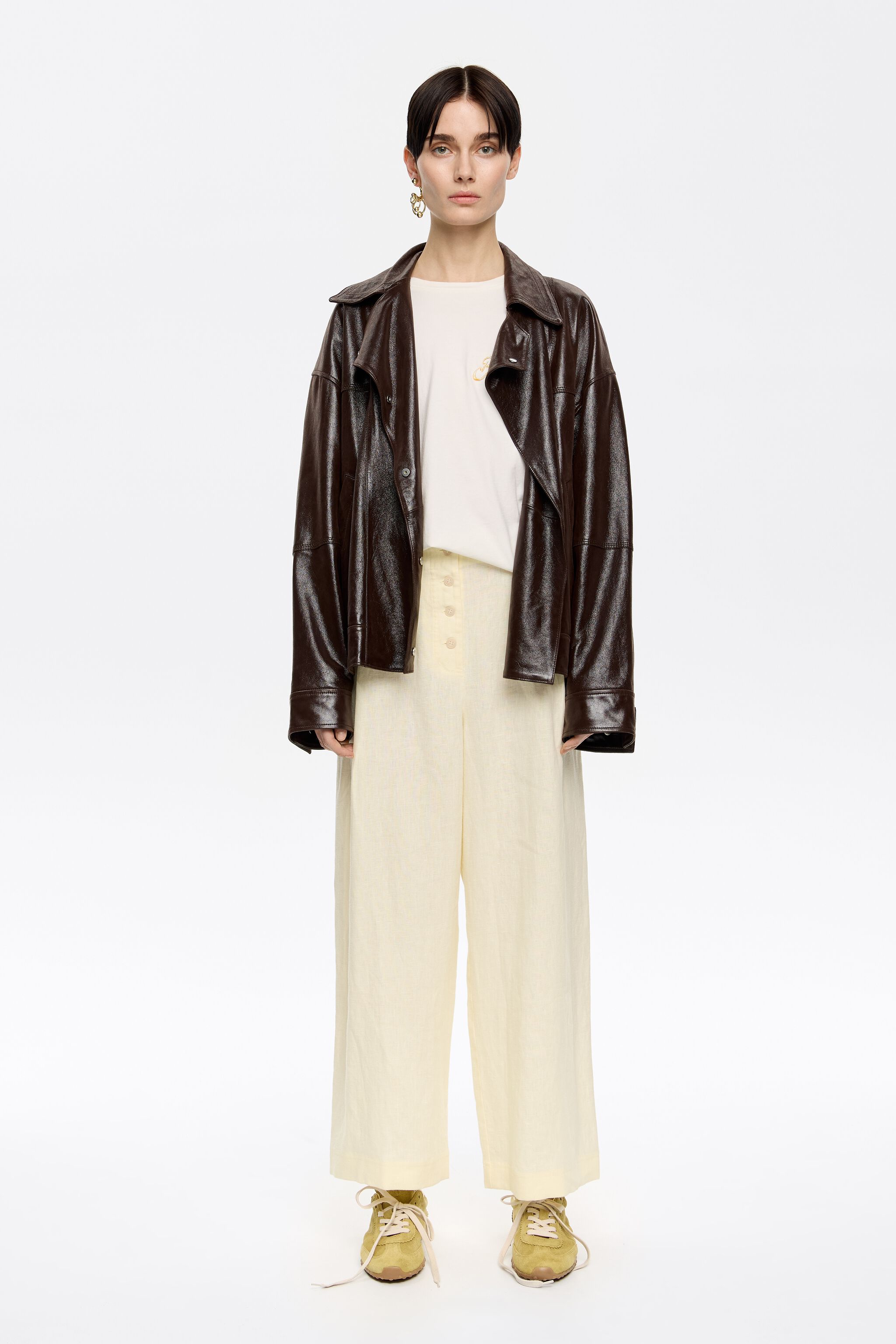 Light yellow linen darted trousers