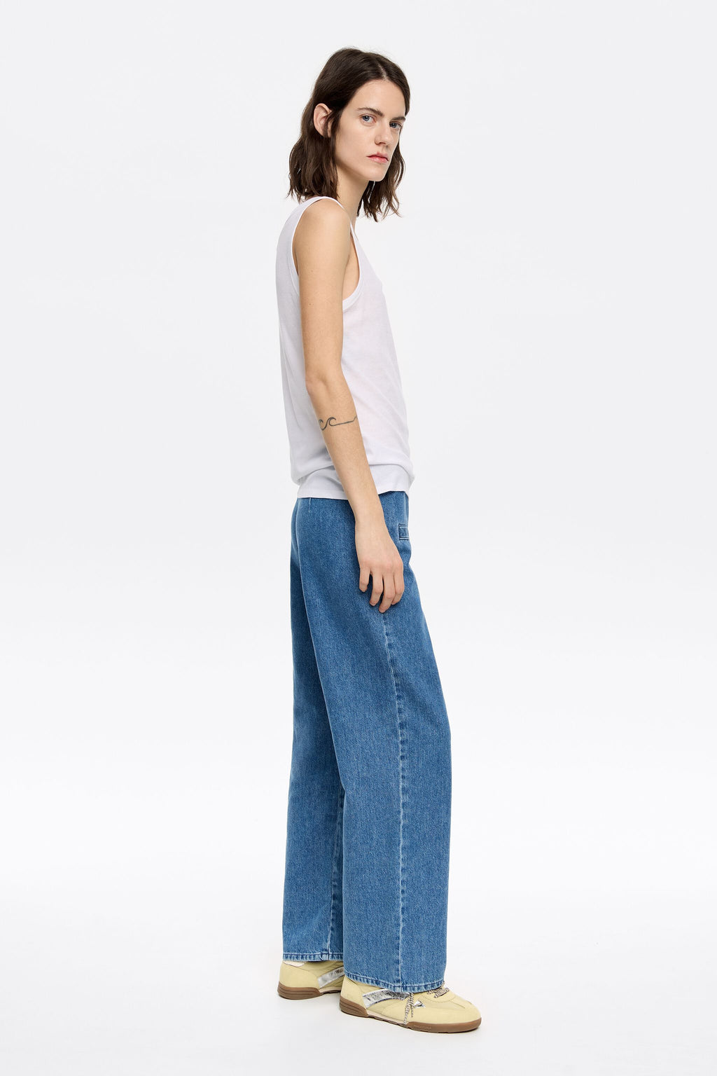 Mid-blue denim ankle-length jeans