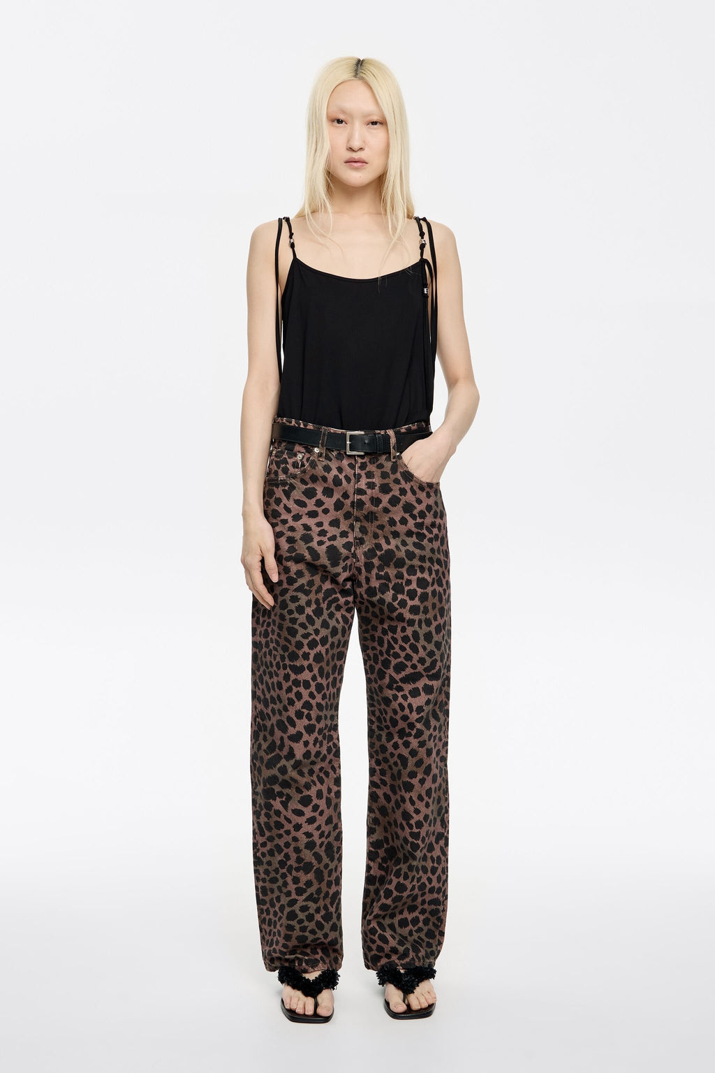 STRAIGHT CROPPED - Khaki Cheetah jeans