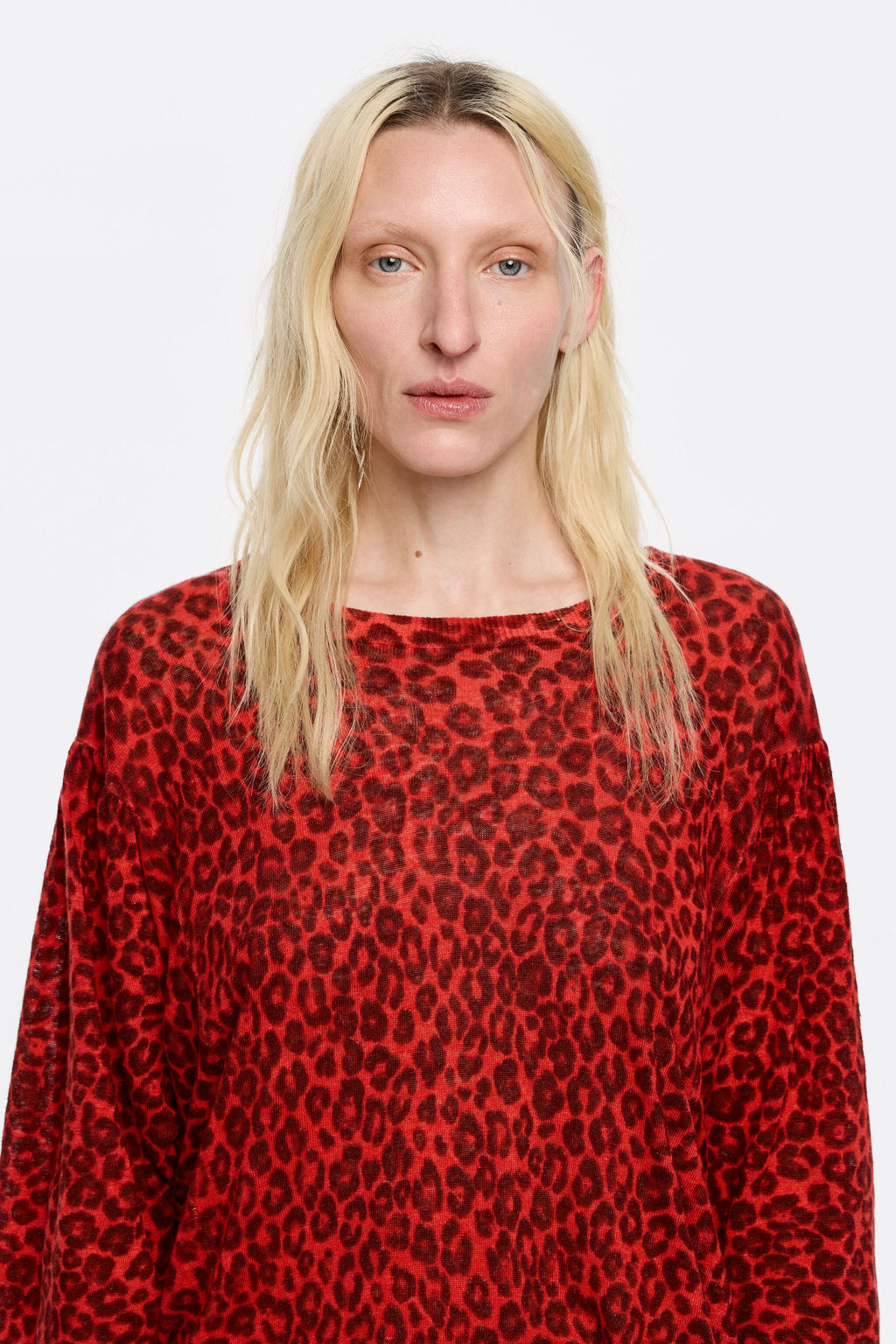 Red Animalspots gathered shoulder sweater