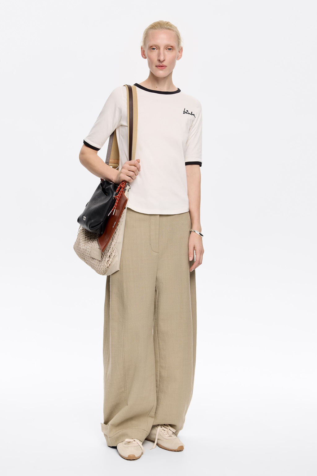 Ivory fitted T-shirt with piping