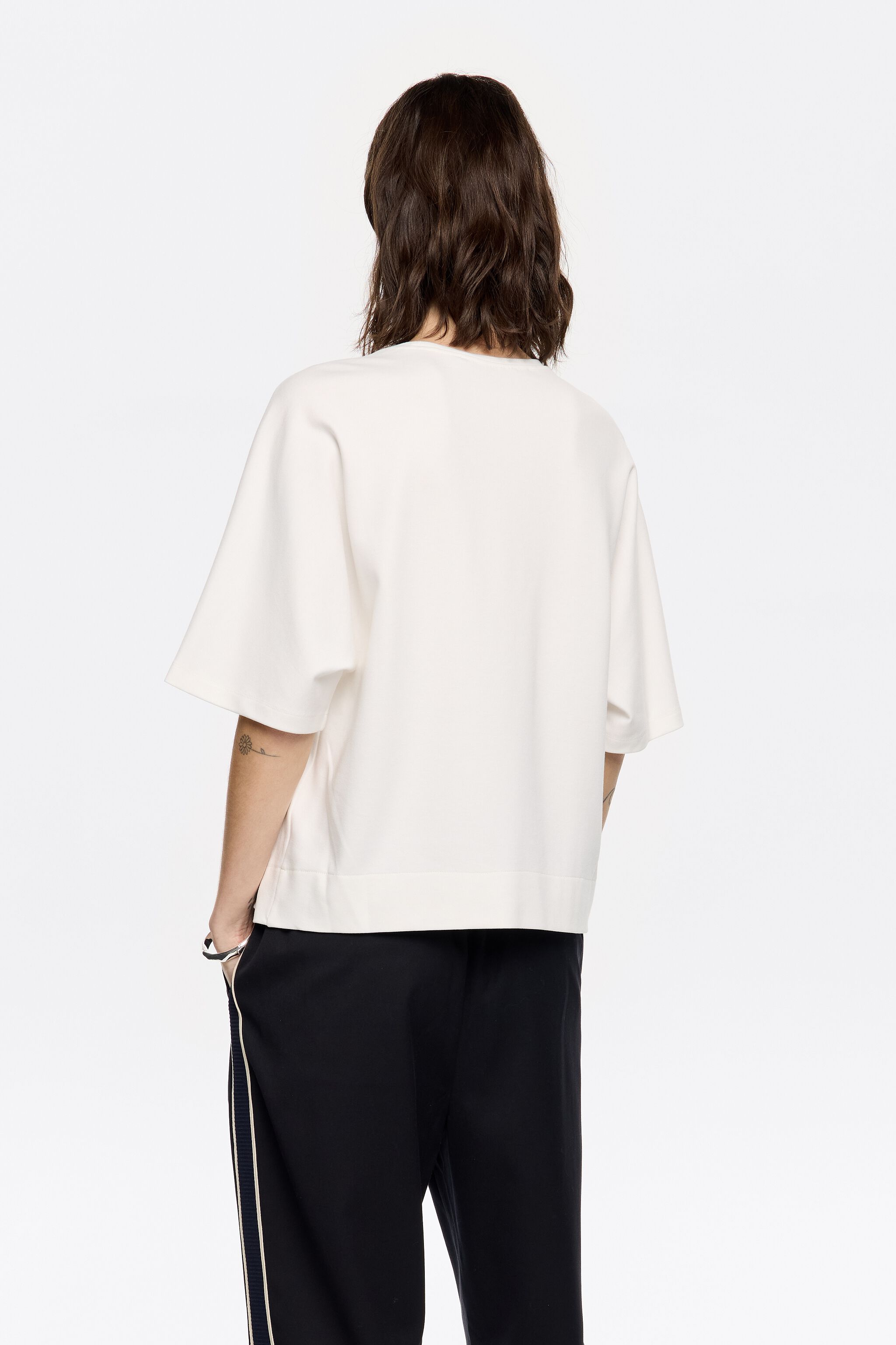 Ivory ponte di roma cape T-shirt