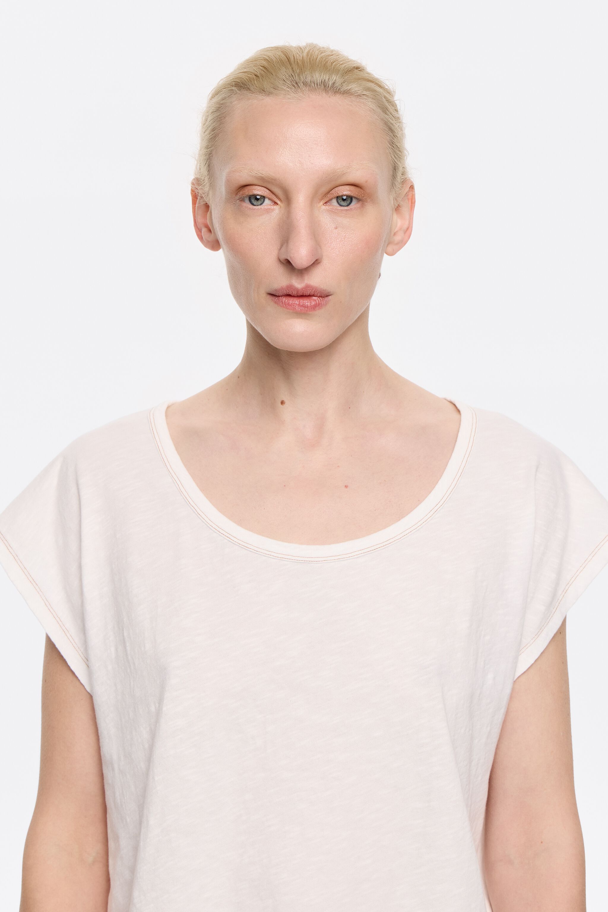 Ivory raised logo T-shirt