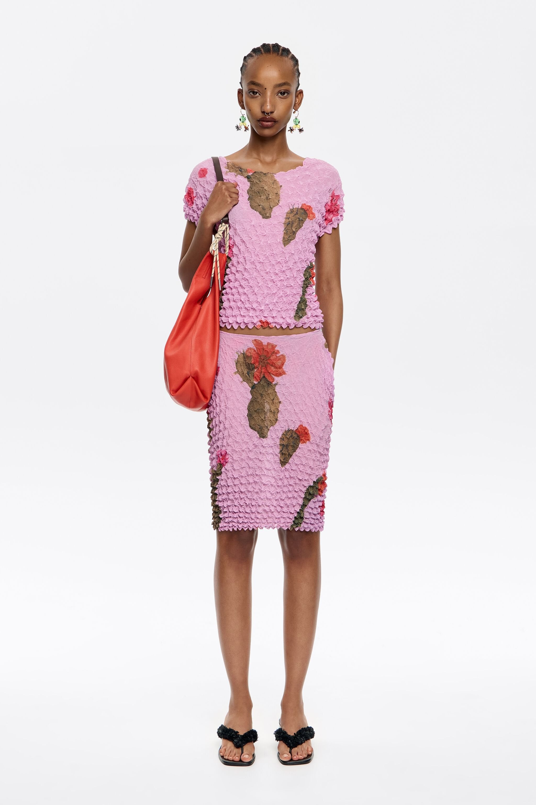 Pink Cactus fitted cropped T-shirt