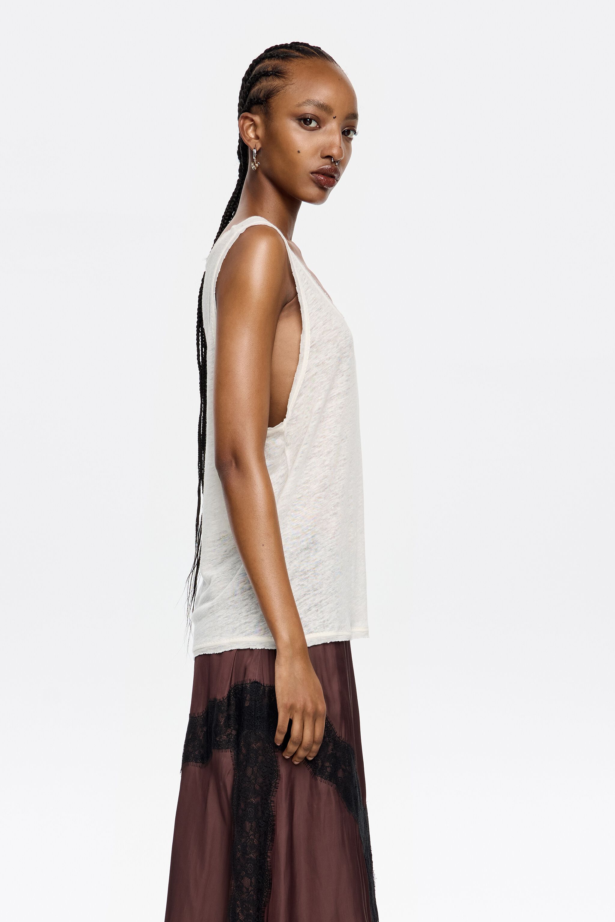 Ivory linen T-shirt with raw edges