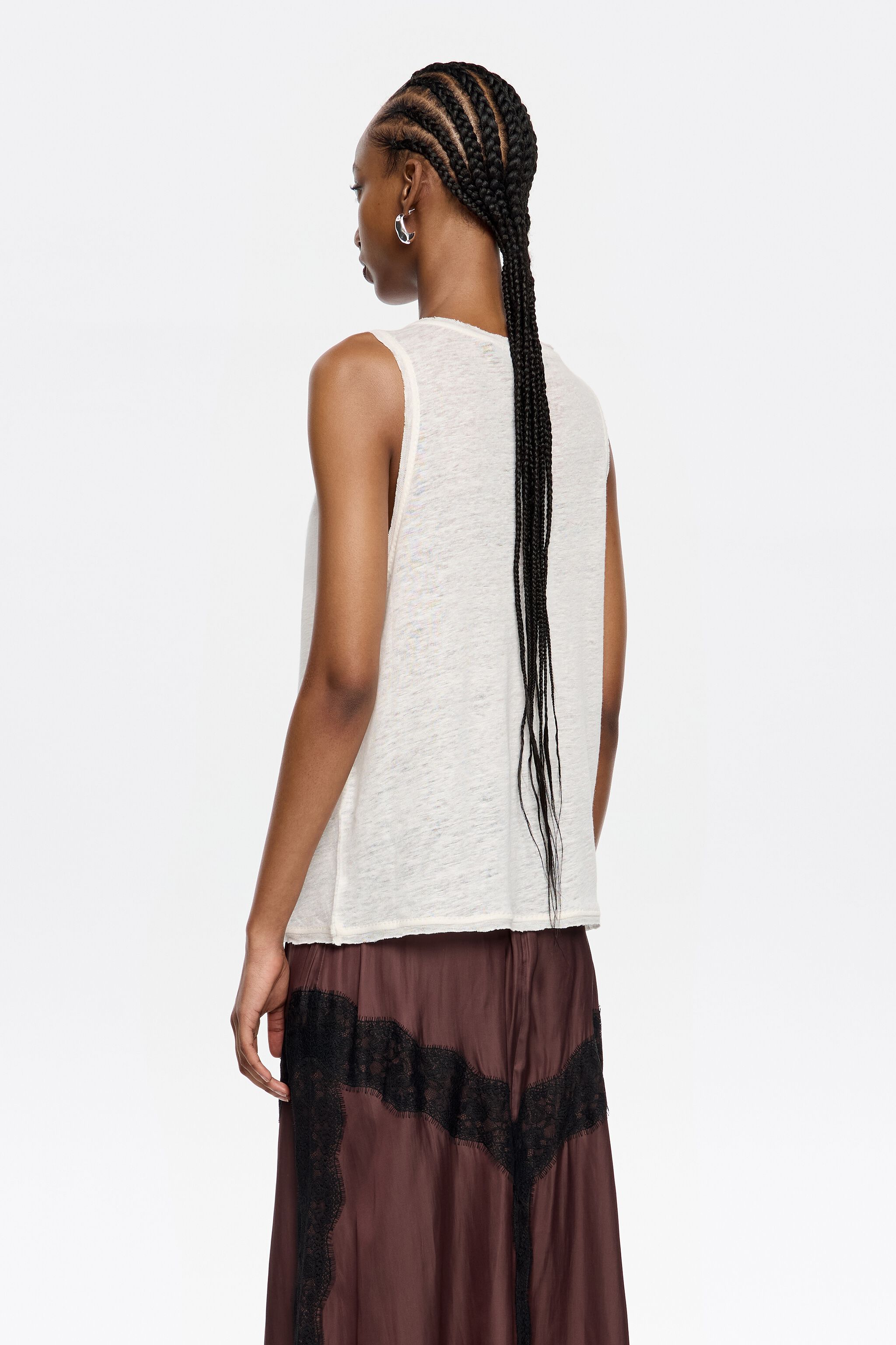 Ivory linen T-shirt with raw edges