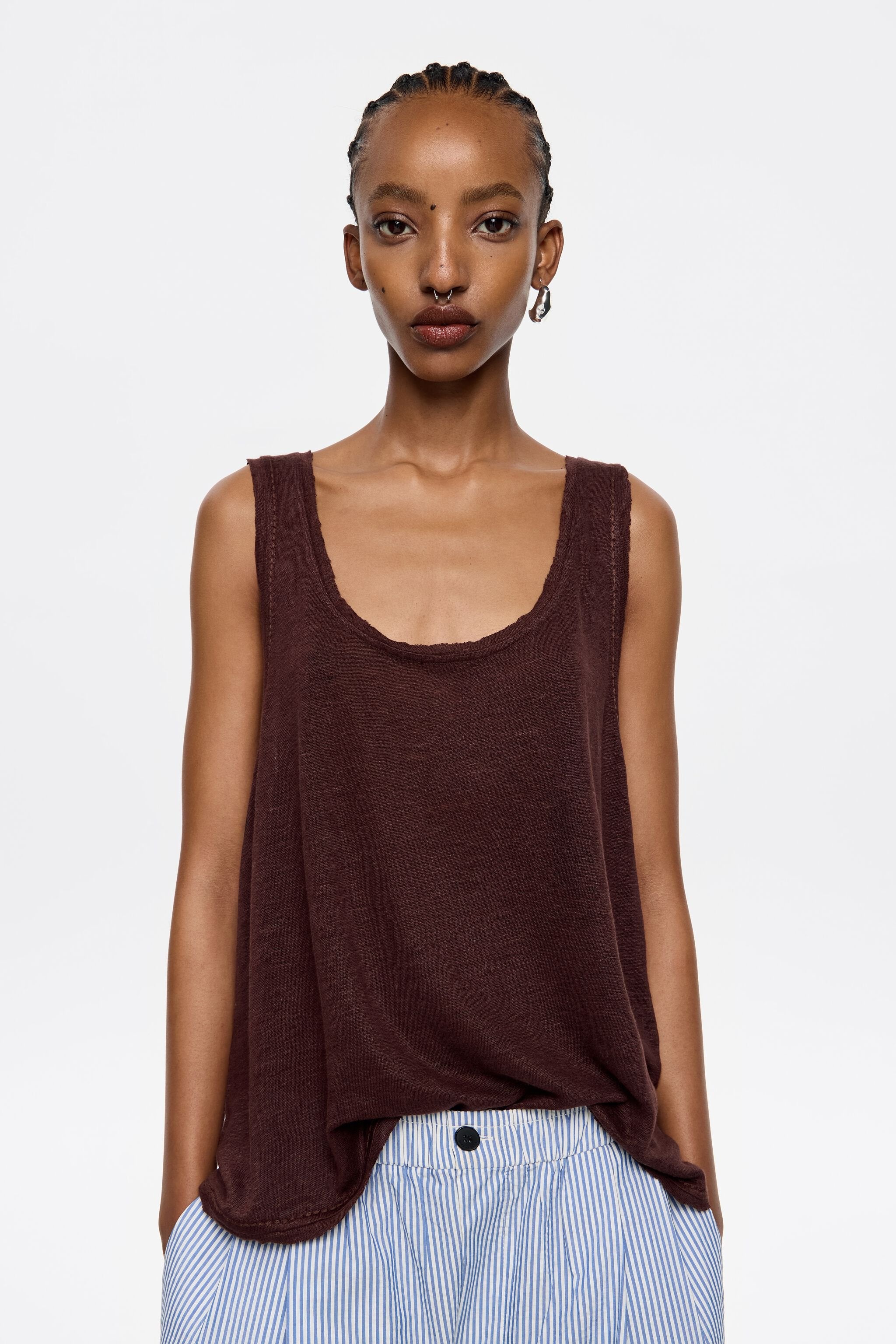 Dark brown linen T-shirt with raw edges