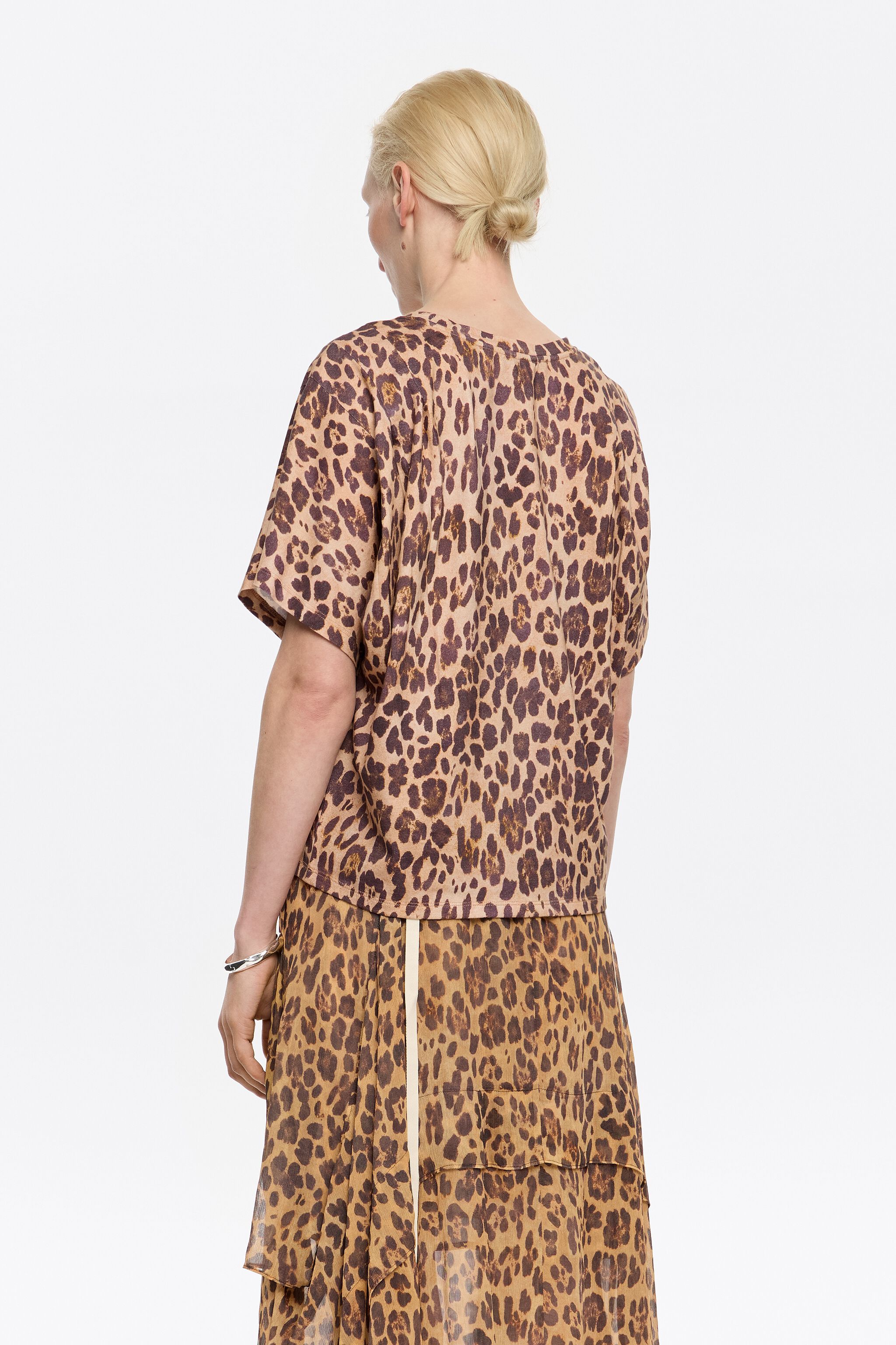 Beige Leopard boxy T-shirt