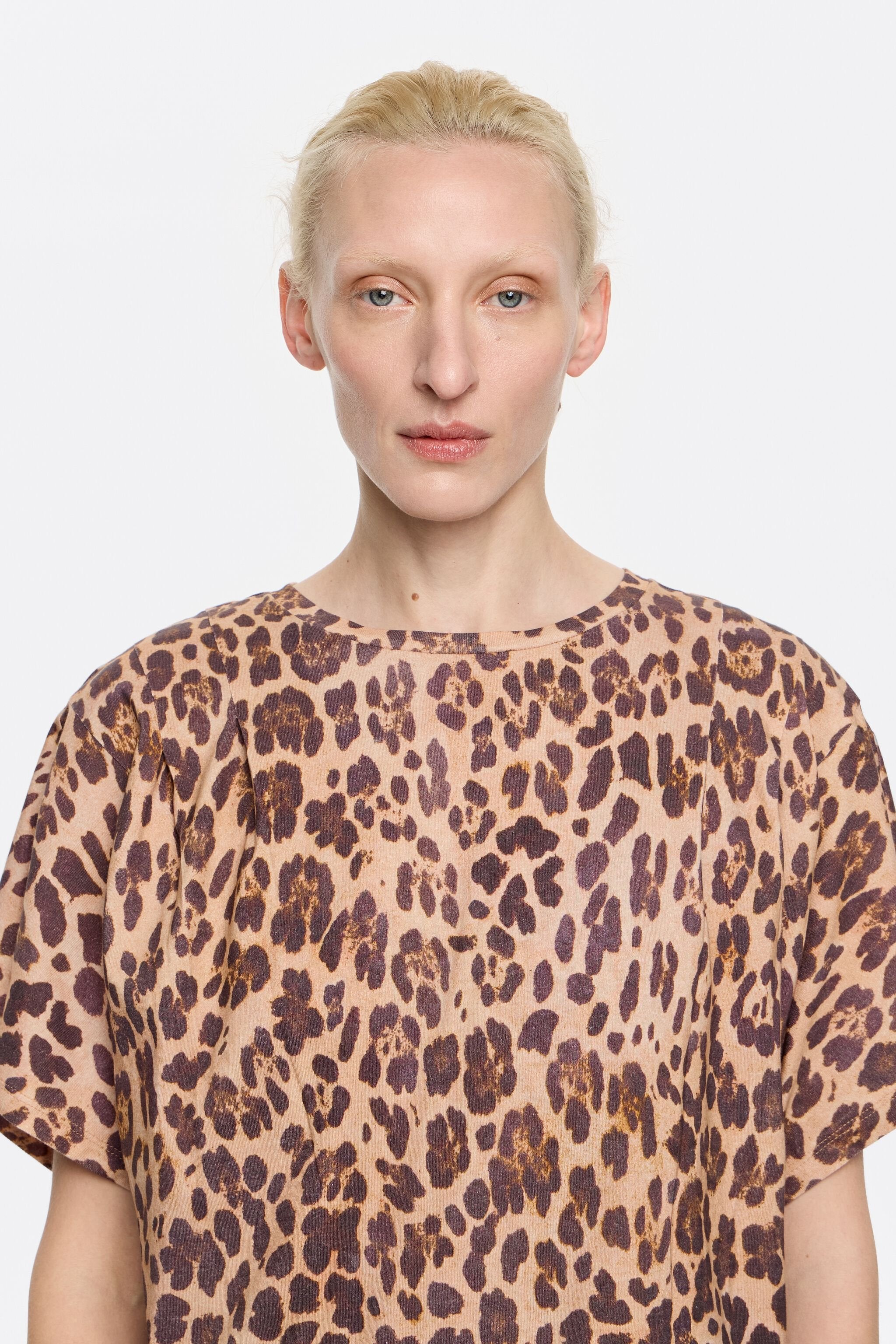 Beige Leopard boxy T-shirt