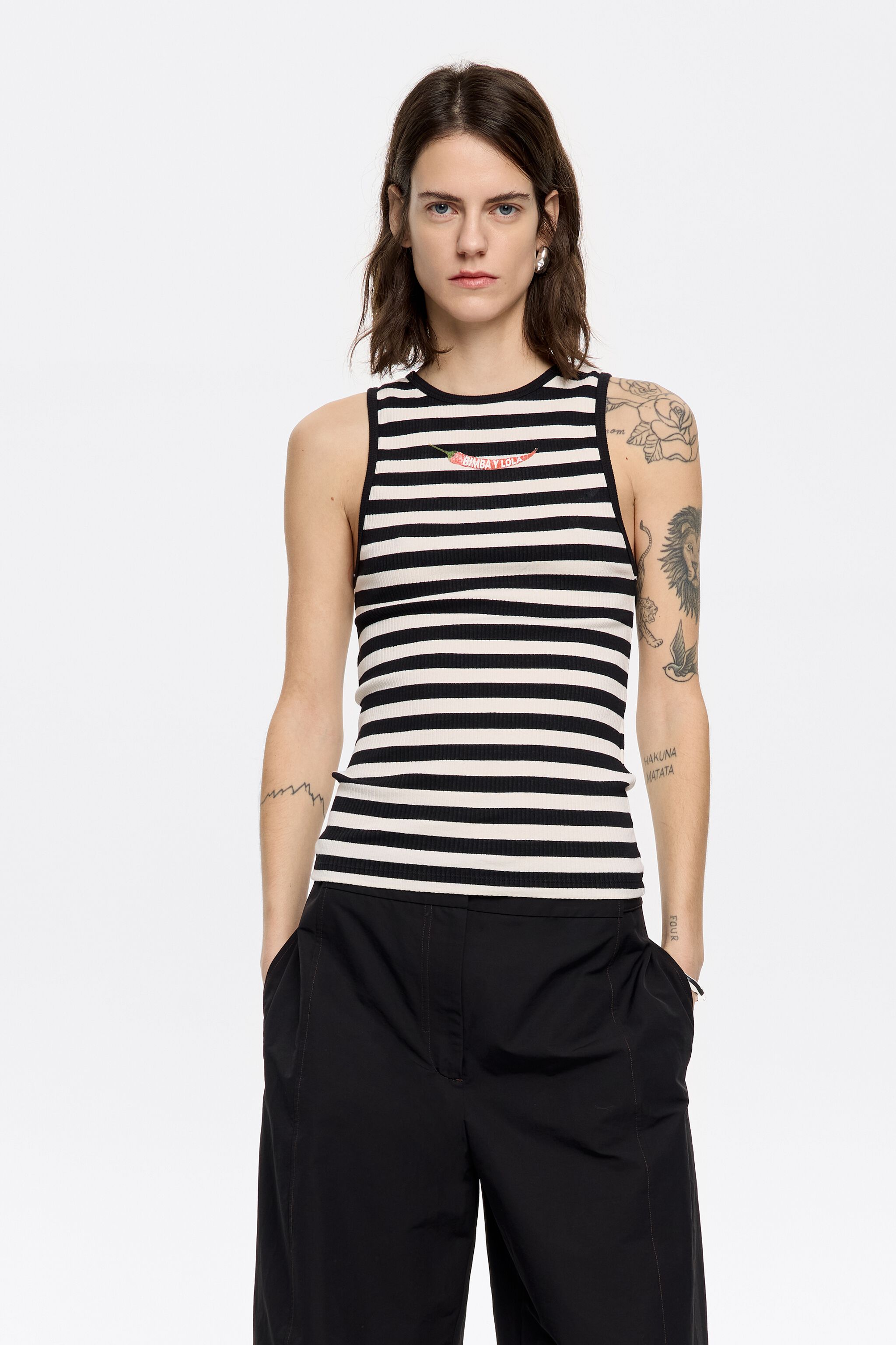 Striped chili fitted top