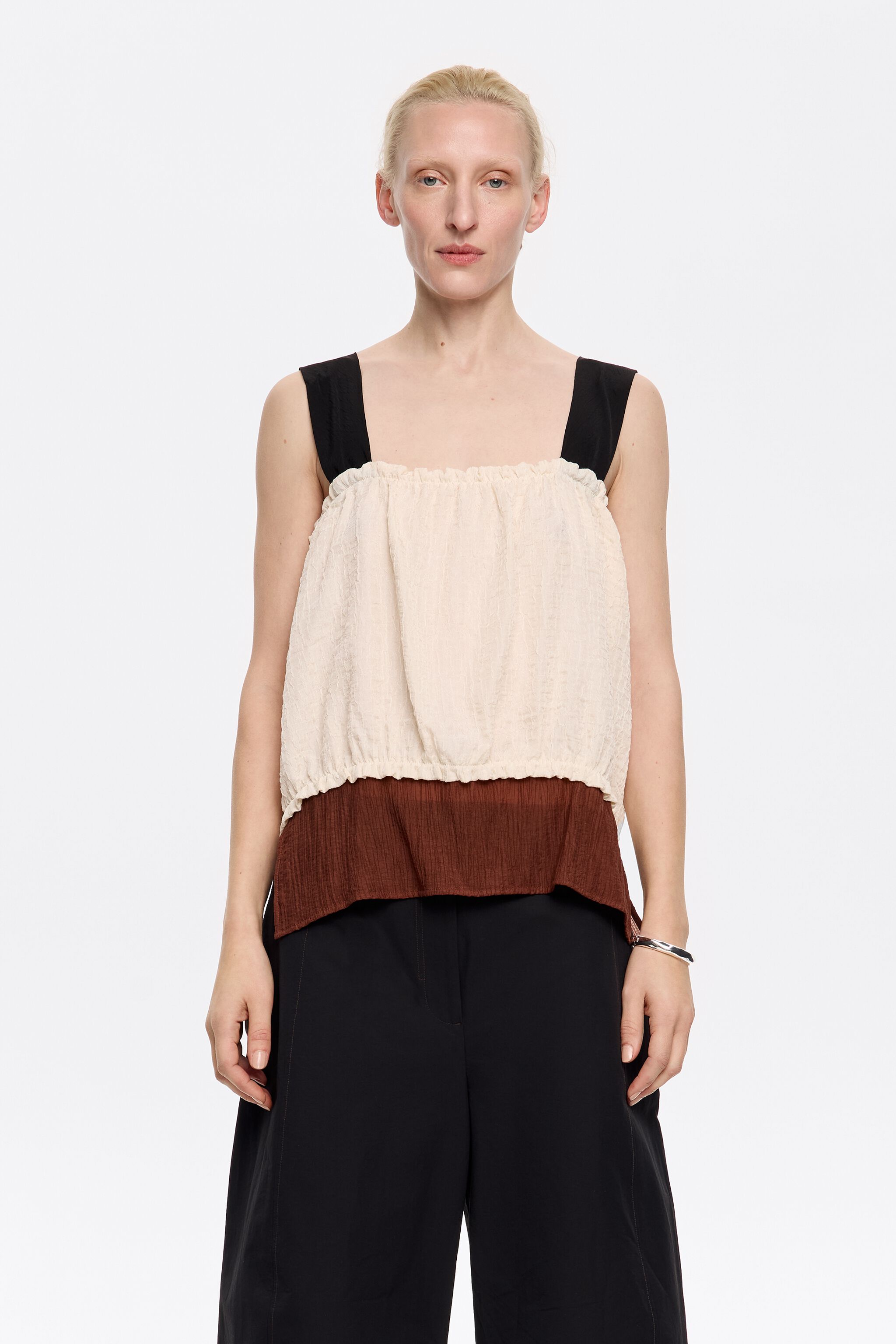 Three-tone strappy top