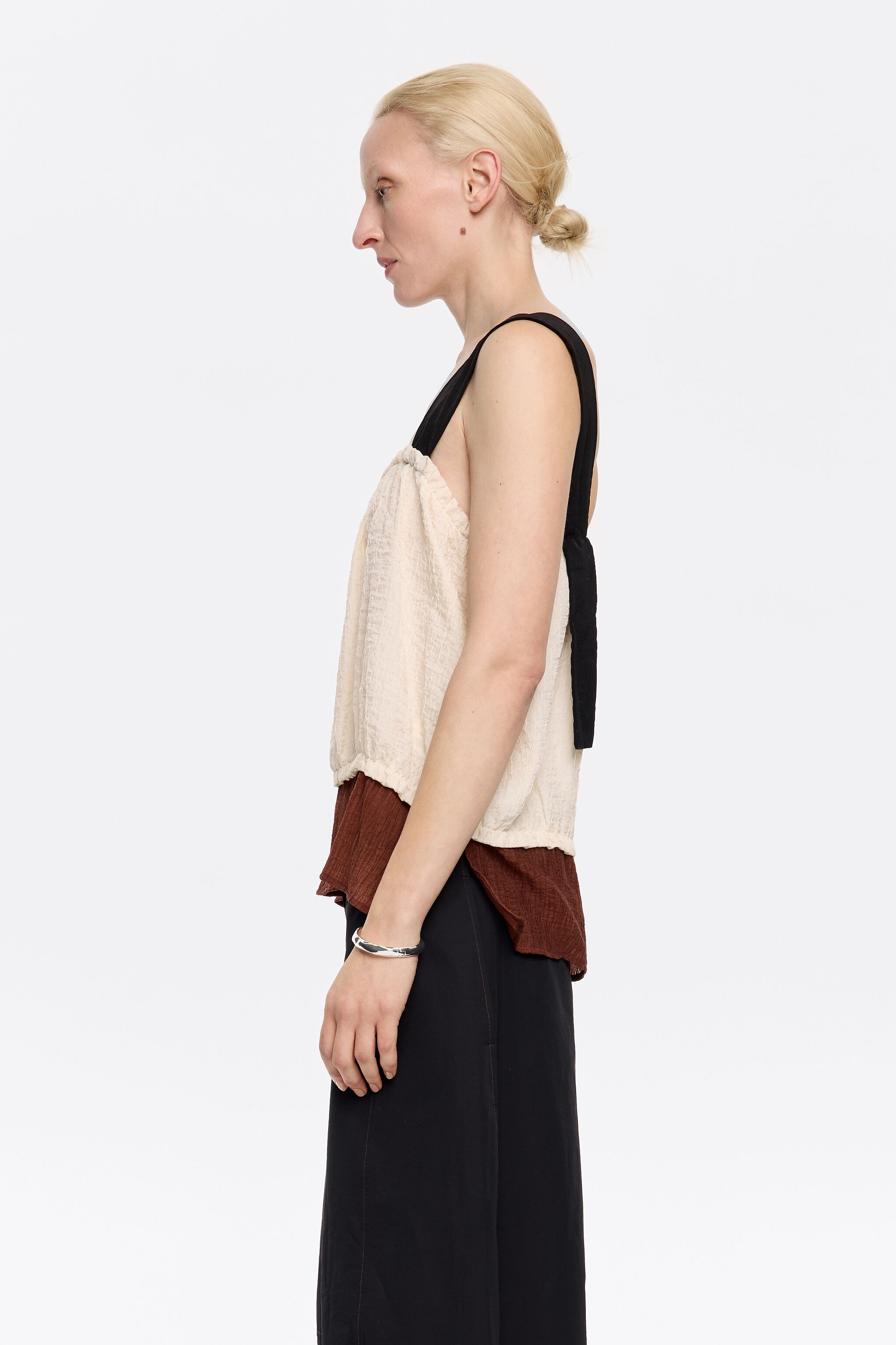 Three-tone strappy top