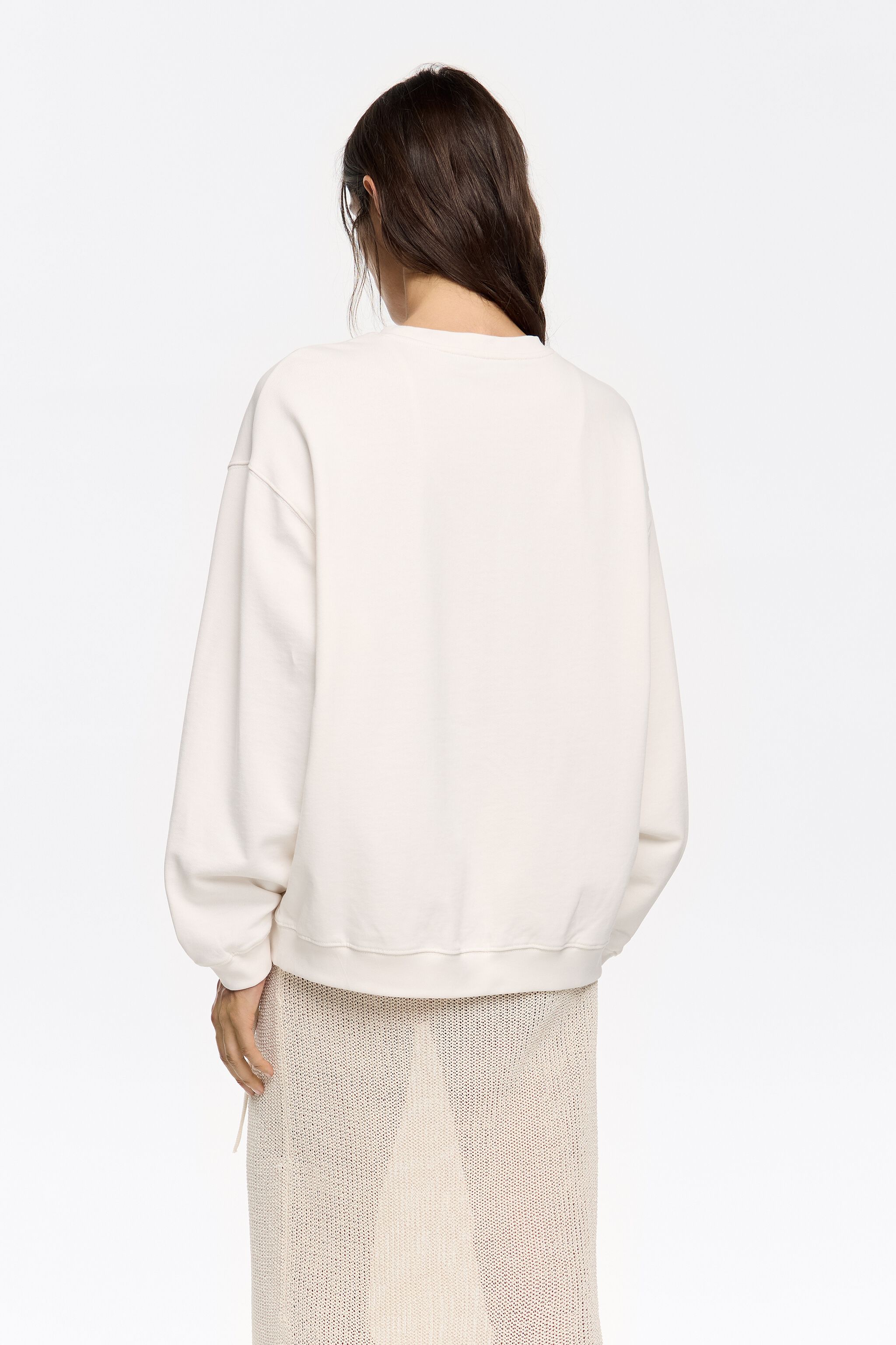 Ice gray logo sweatshirt with beads