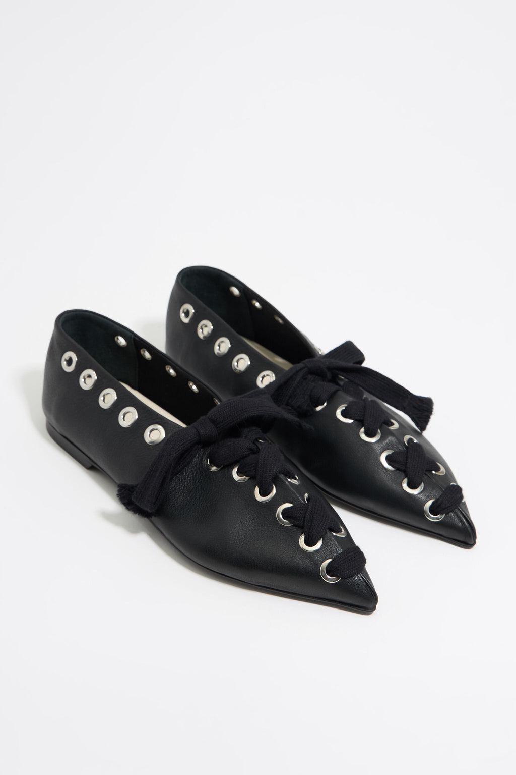 Black leather lace-up ballerina