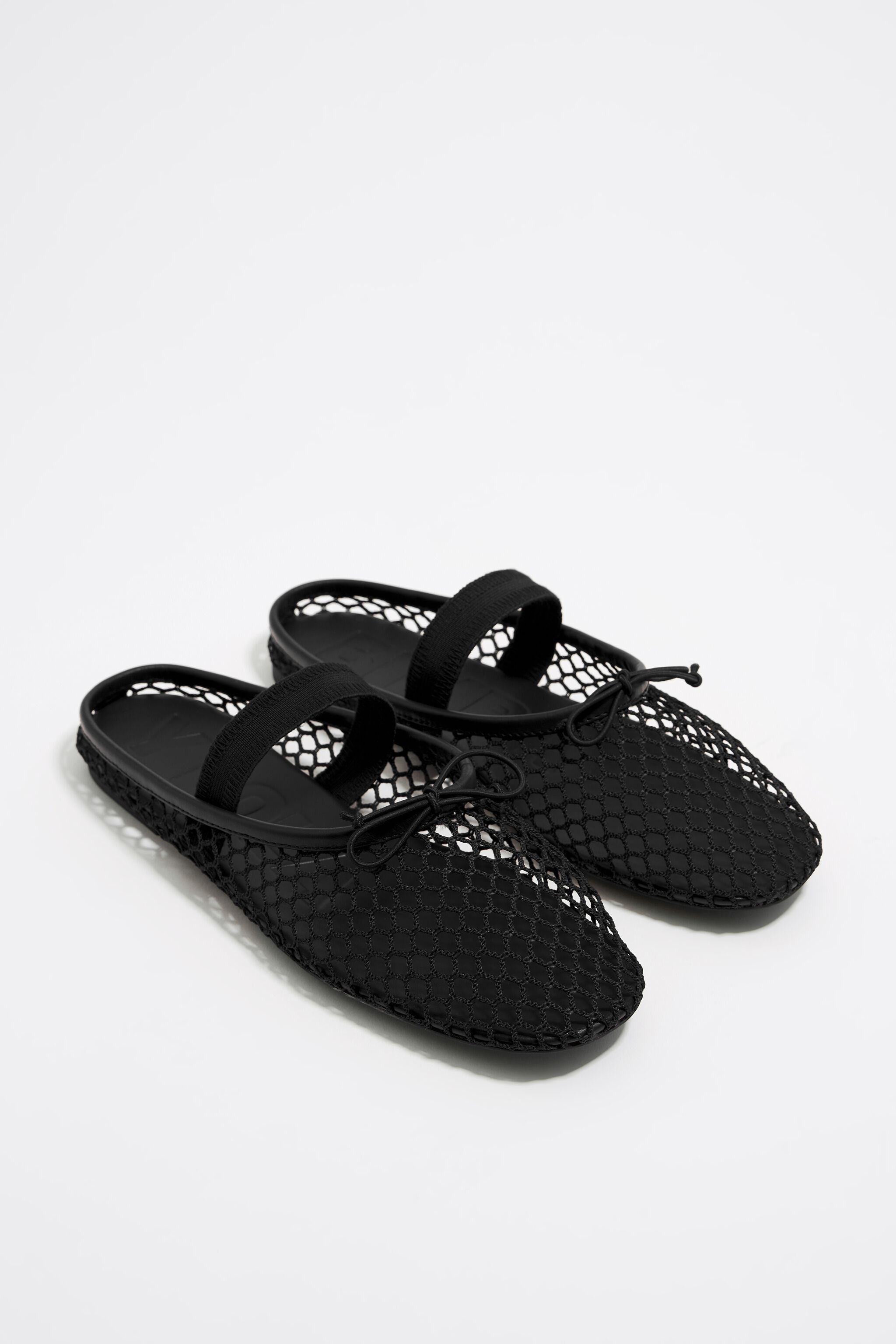 Black mesh slingback ballerina