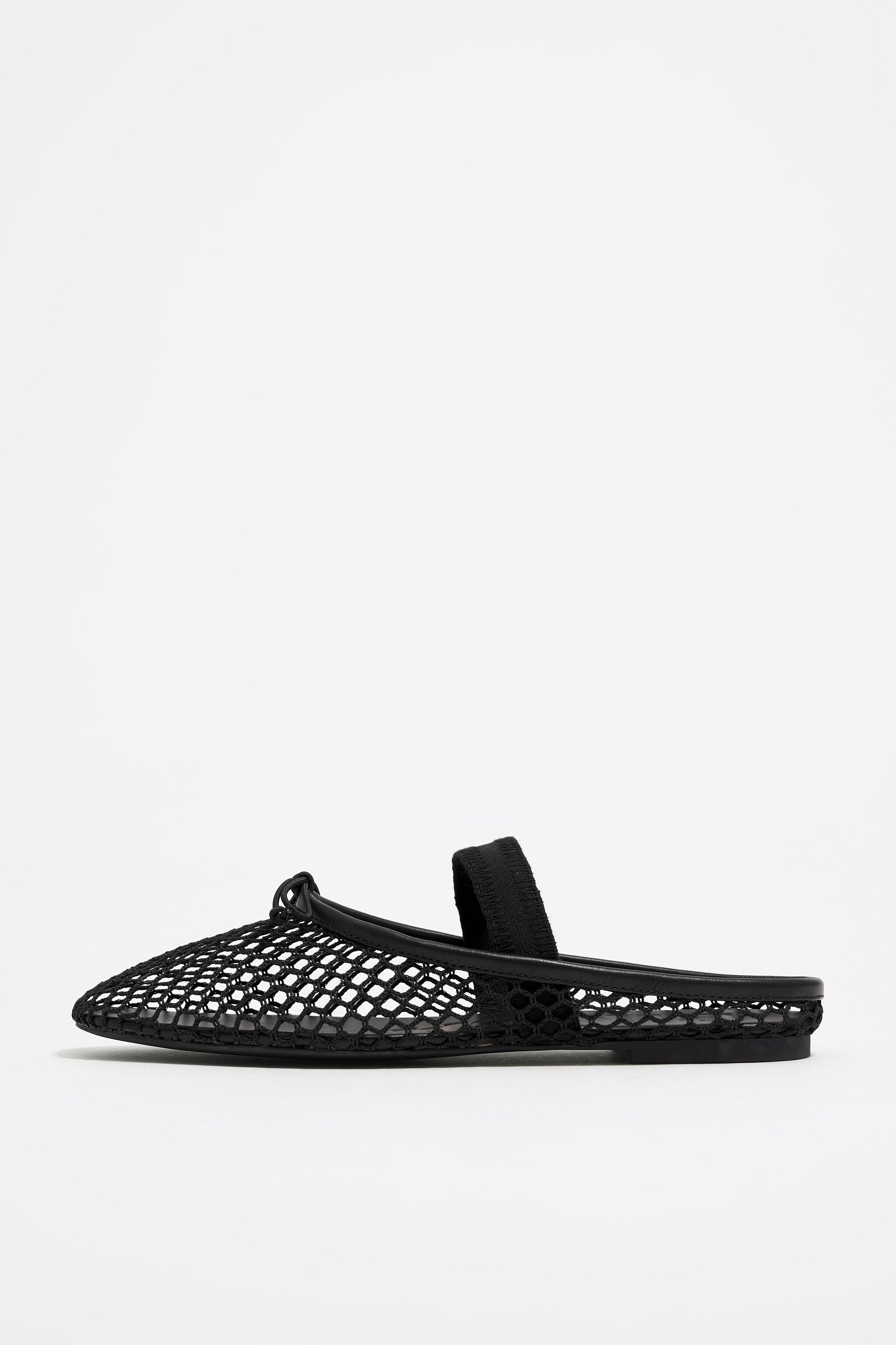 Black mesh slingback ballerina