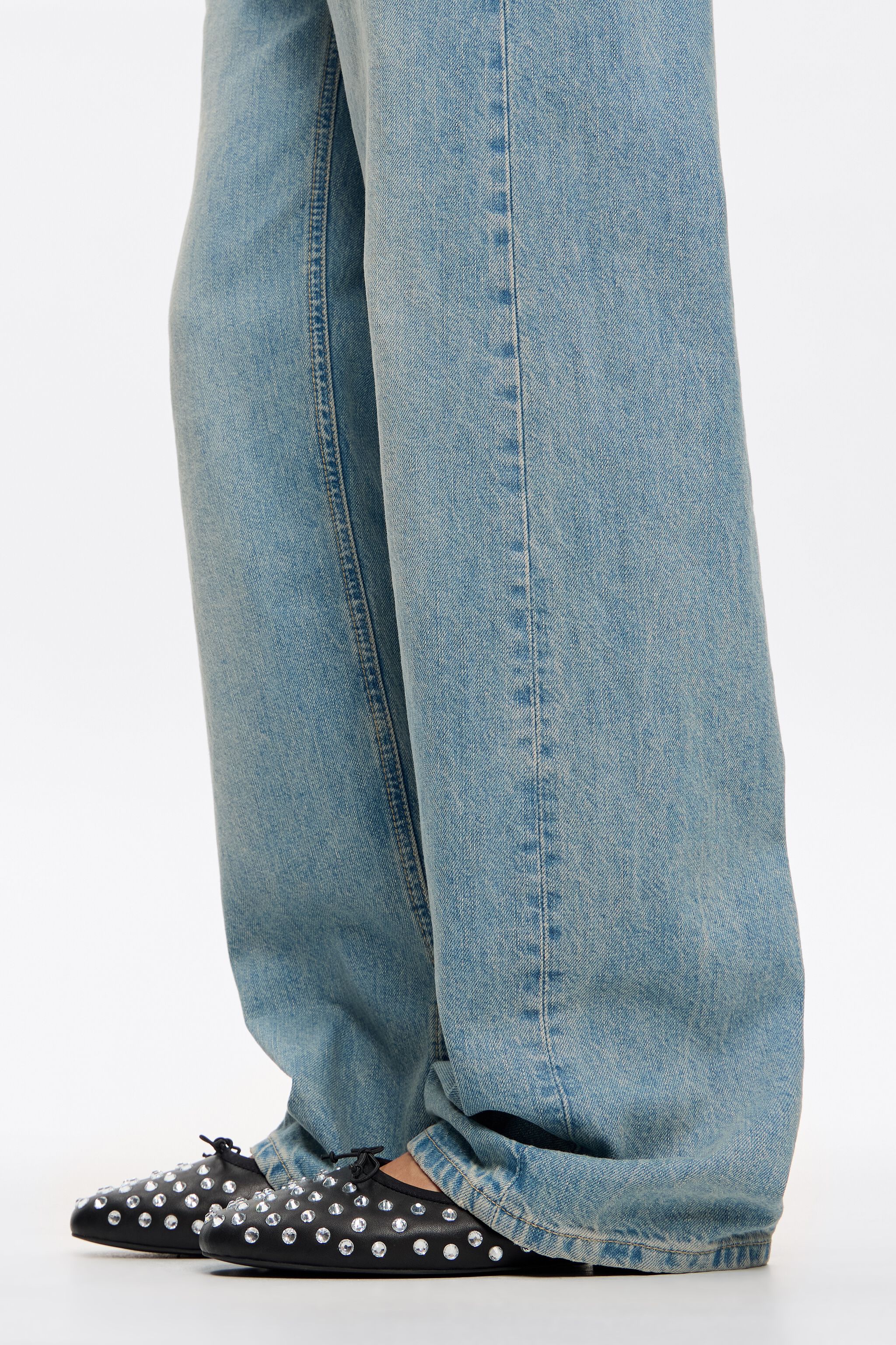 Black leather and crystals slingback ballerina