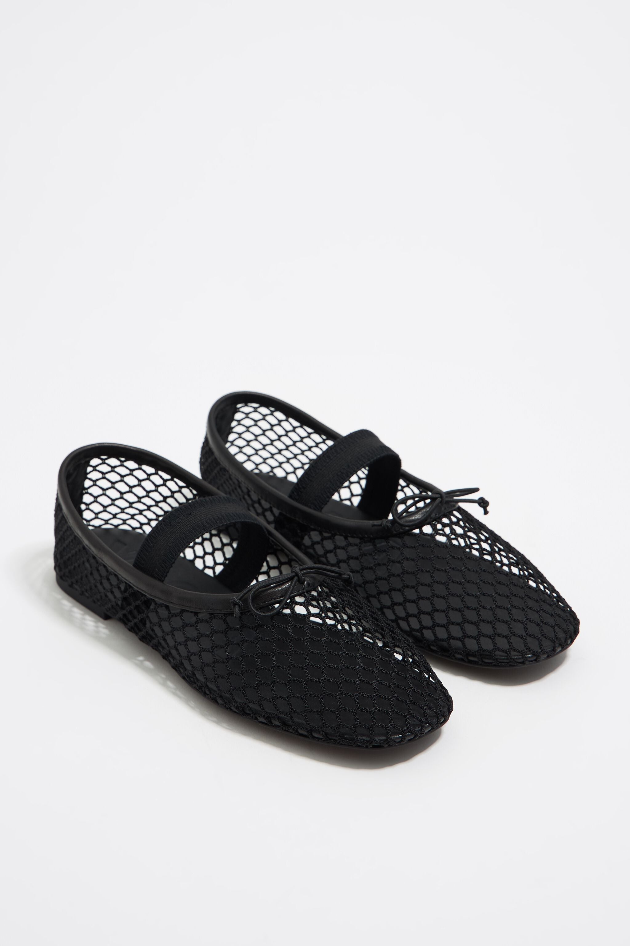 Black mesh ballerina
