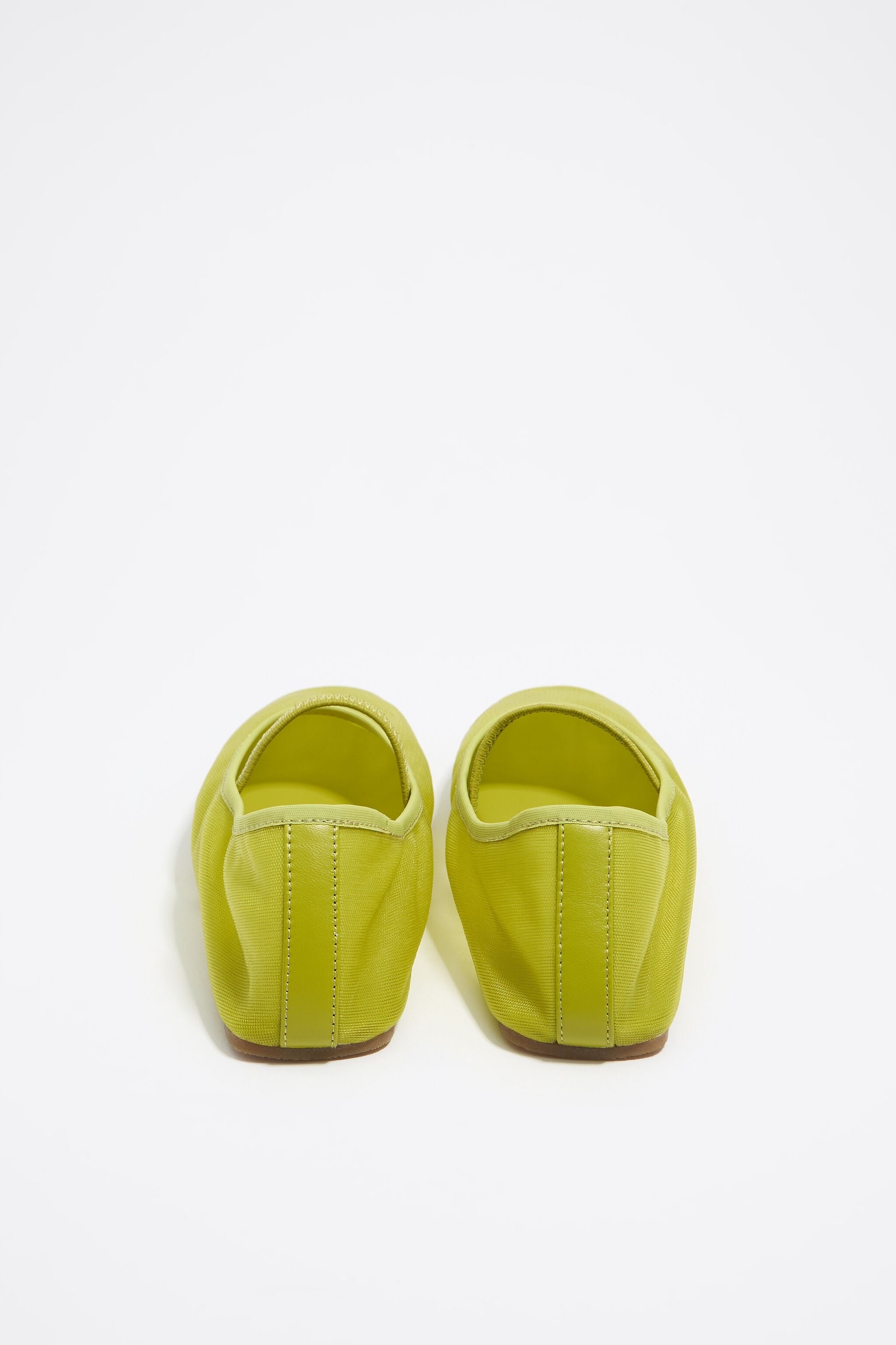 Lime mesh elastic strap ballerina