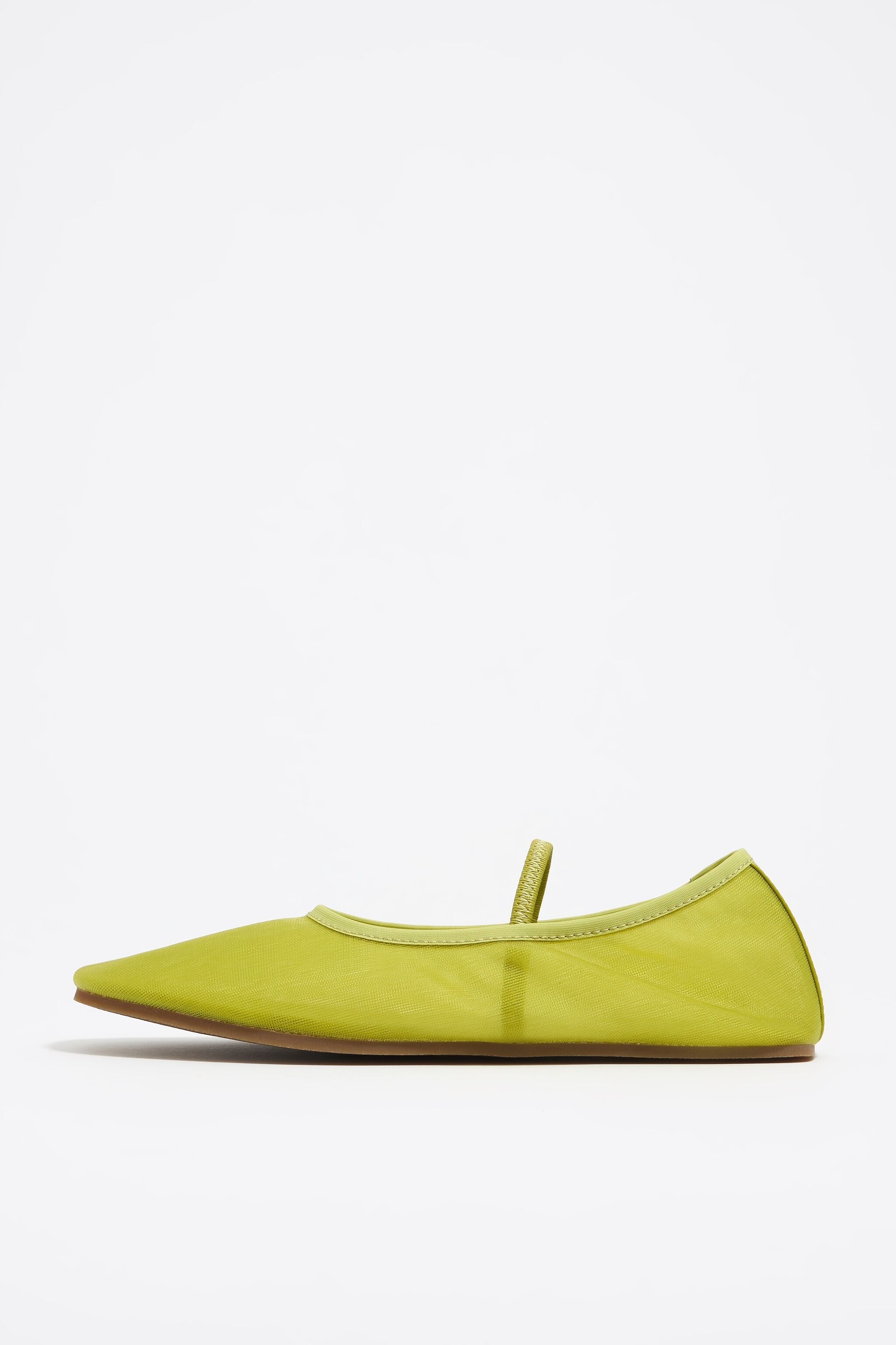 Lime mesh elastic strap ballerina