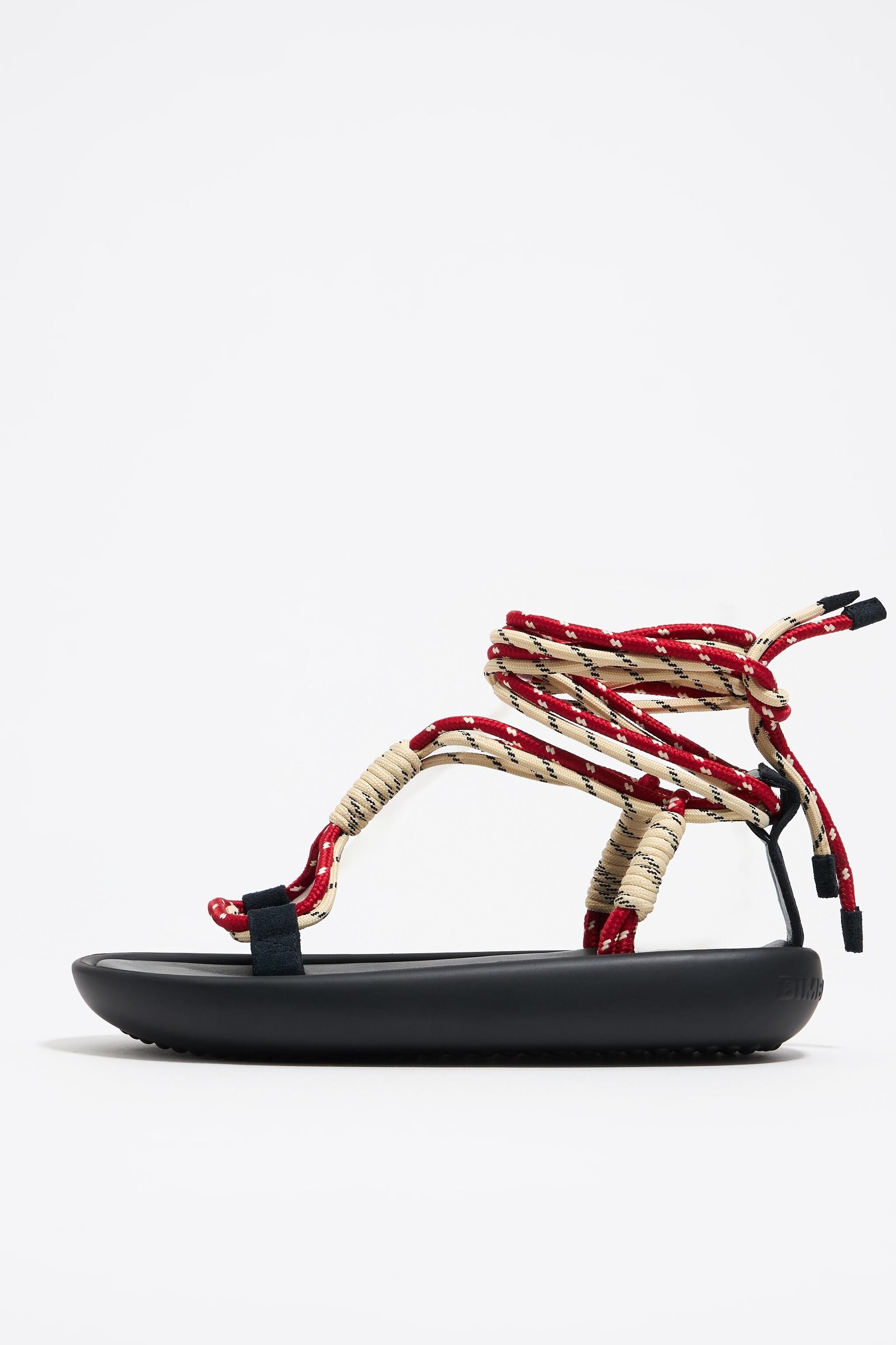 Boat sandal with nautical color ropes