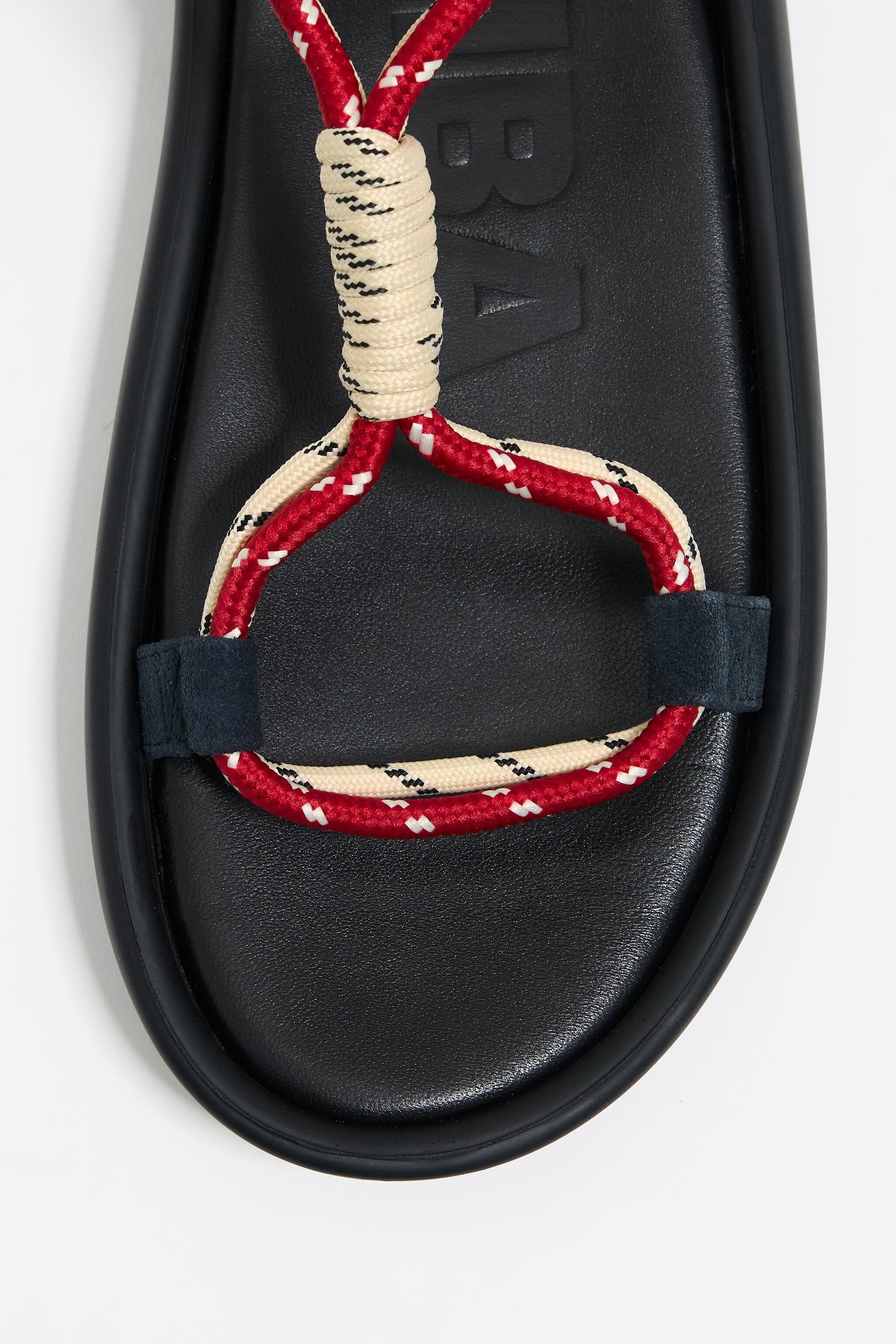 Boat sandal with nautical color ropes