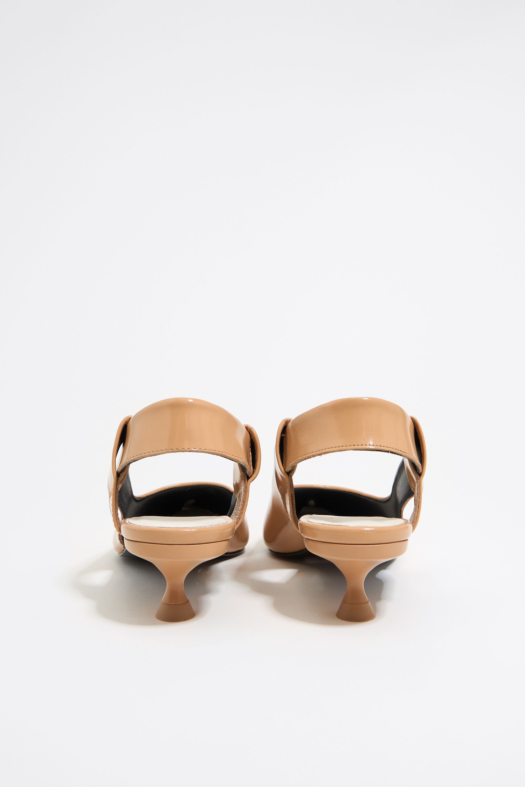 Almond leather slingback court shoe