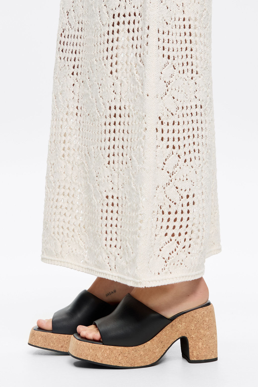 Black leather heeled sandal with cork platform