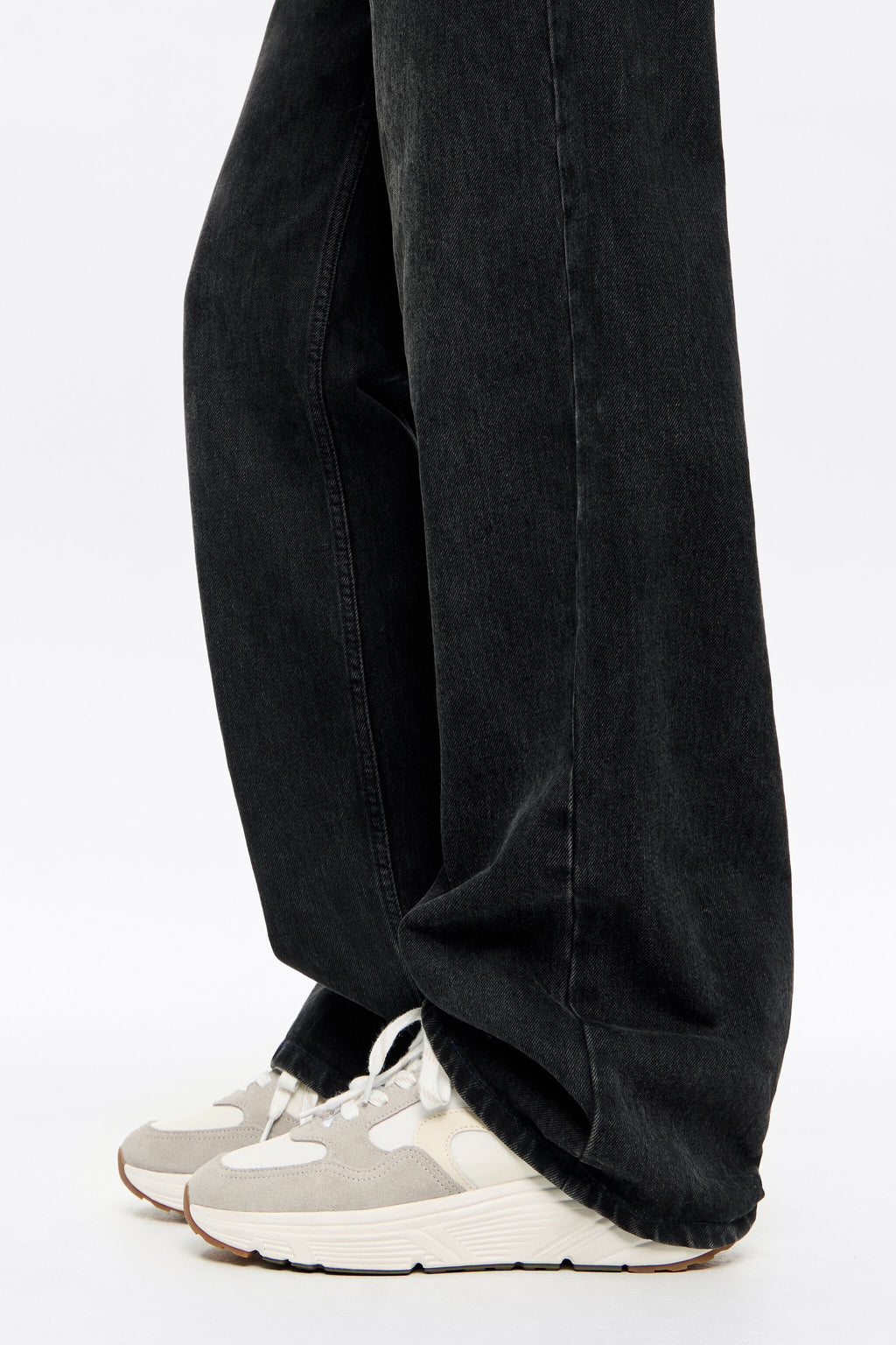 Gray 13 12 jogger sneaker