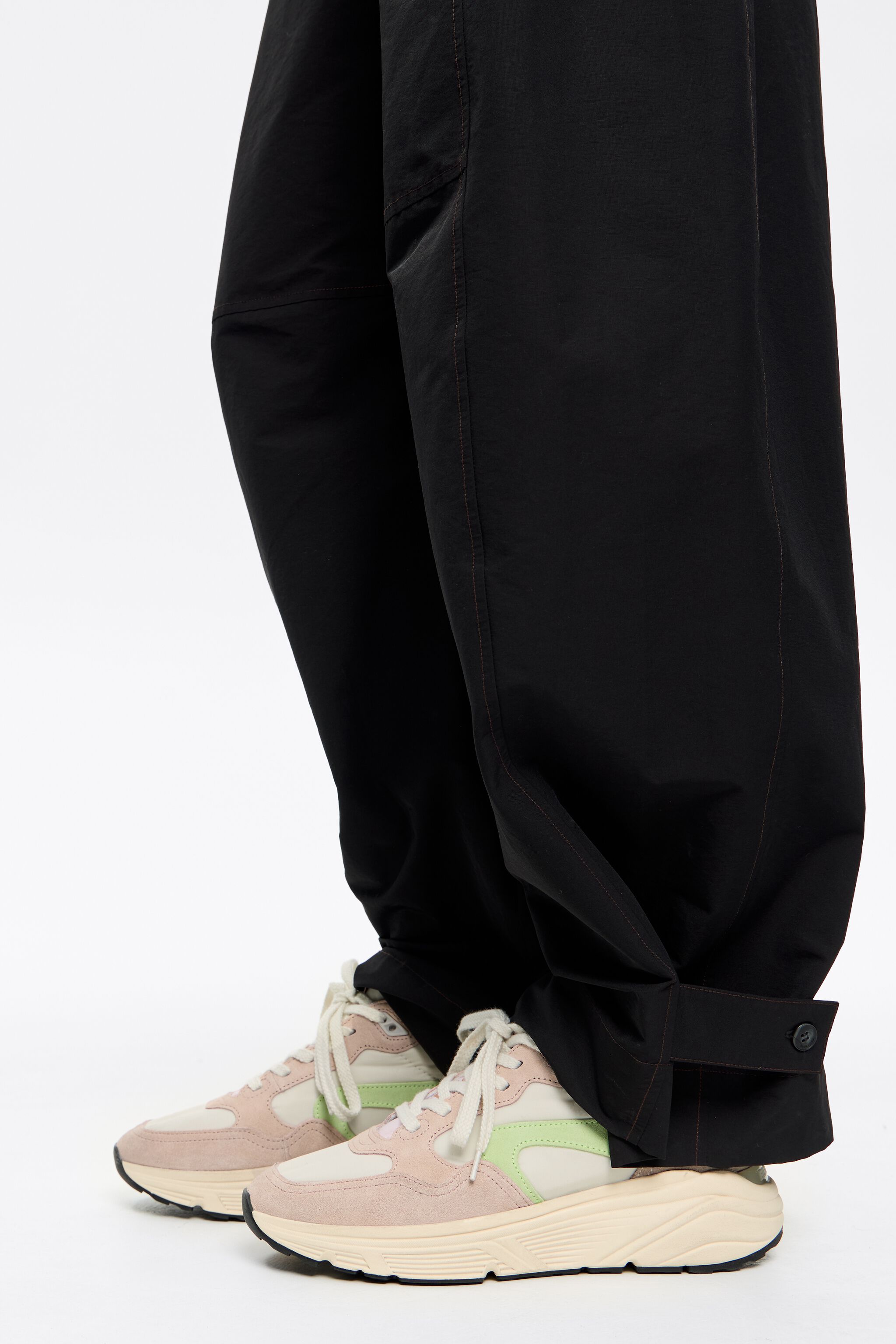 Multicolor 13 12 jogger sneaker