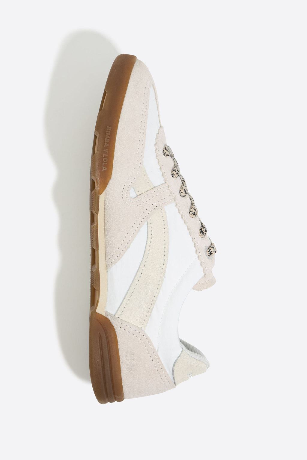 White 13 16 indoor sneaker