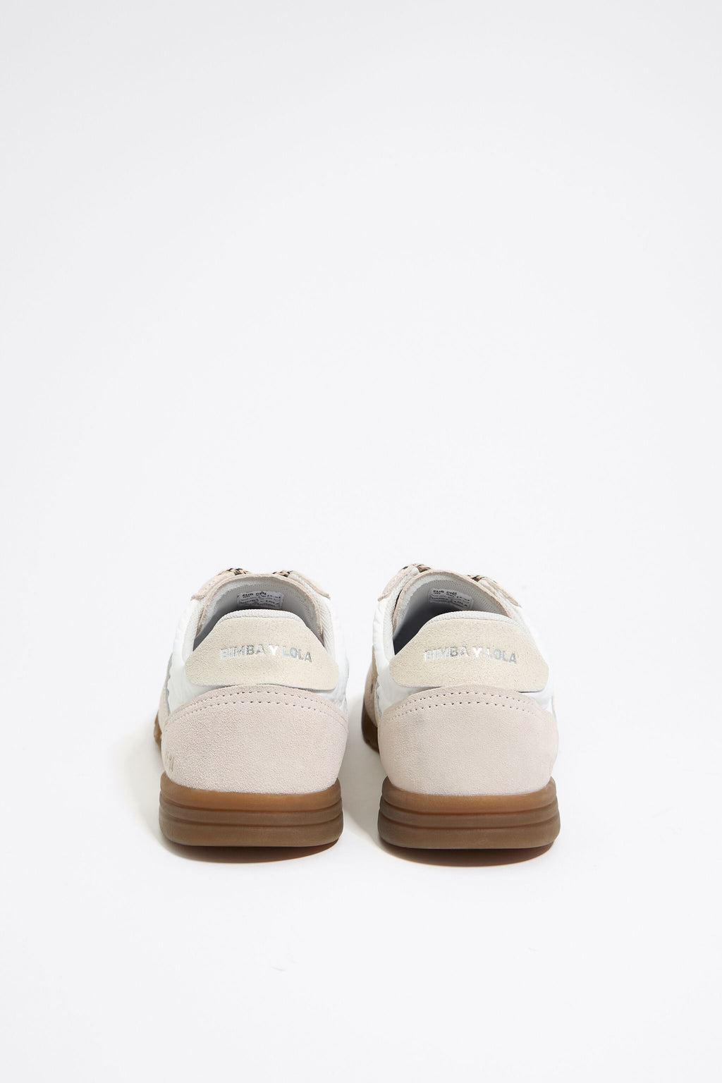 White 13 16 indoor sneaker