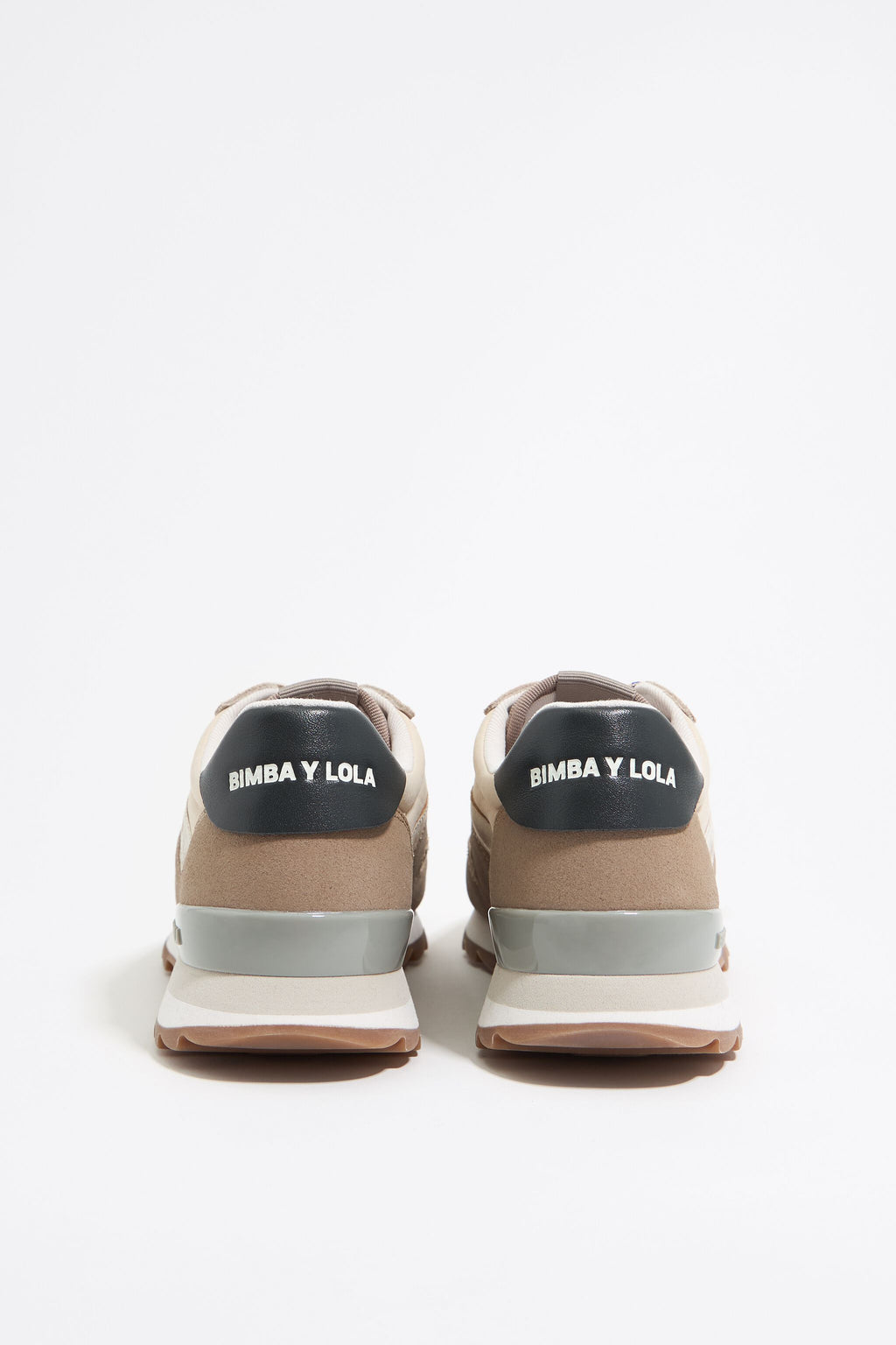 Brown technical 13 19 sneaker