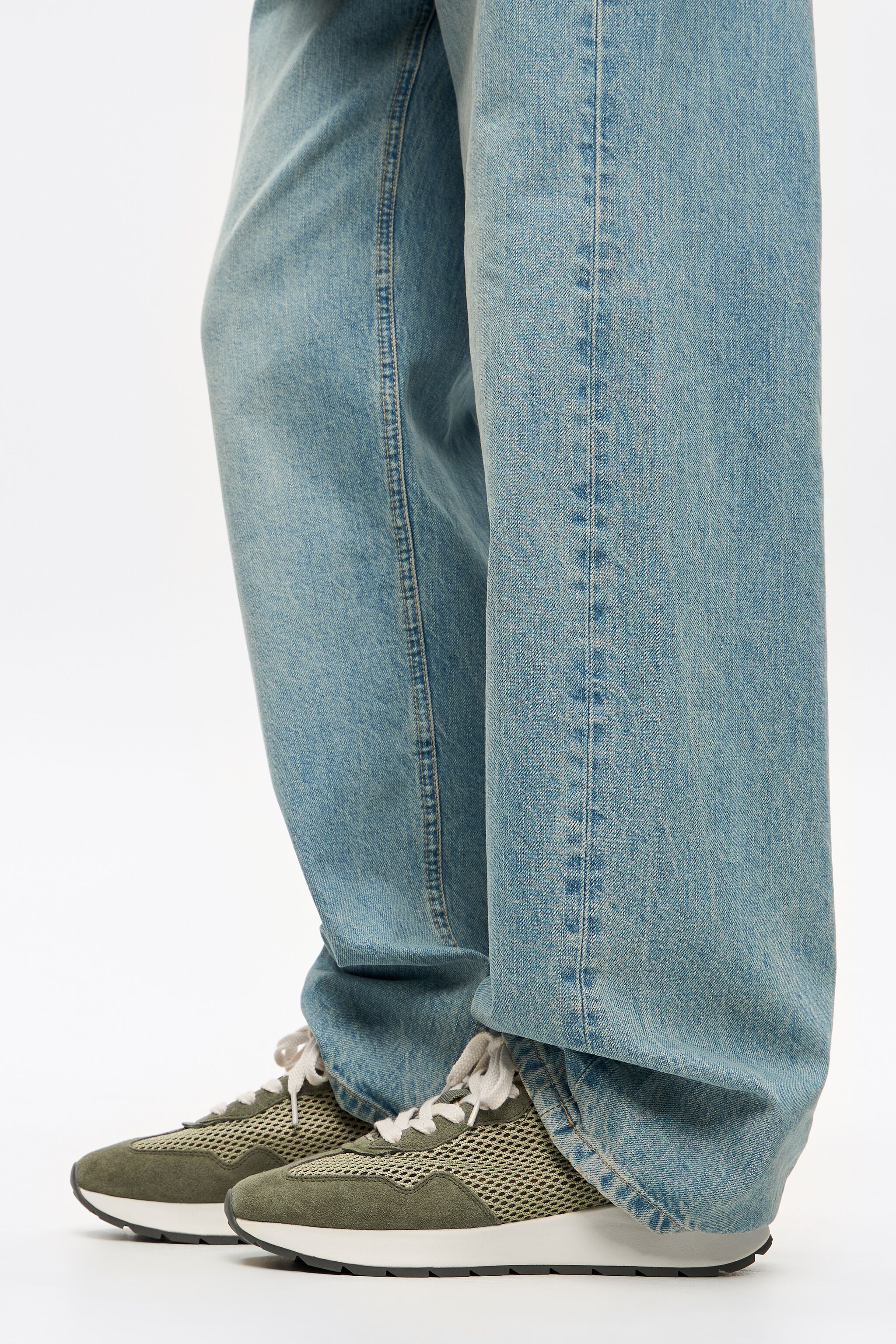 Green mesh 13 22 lifestyle sneaker