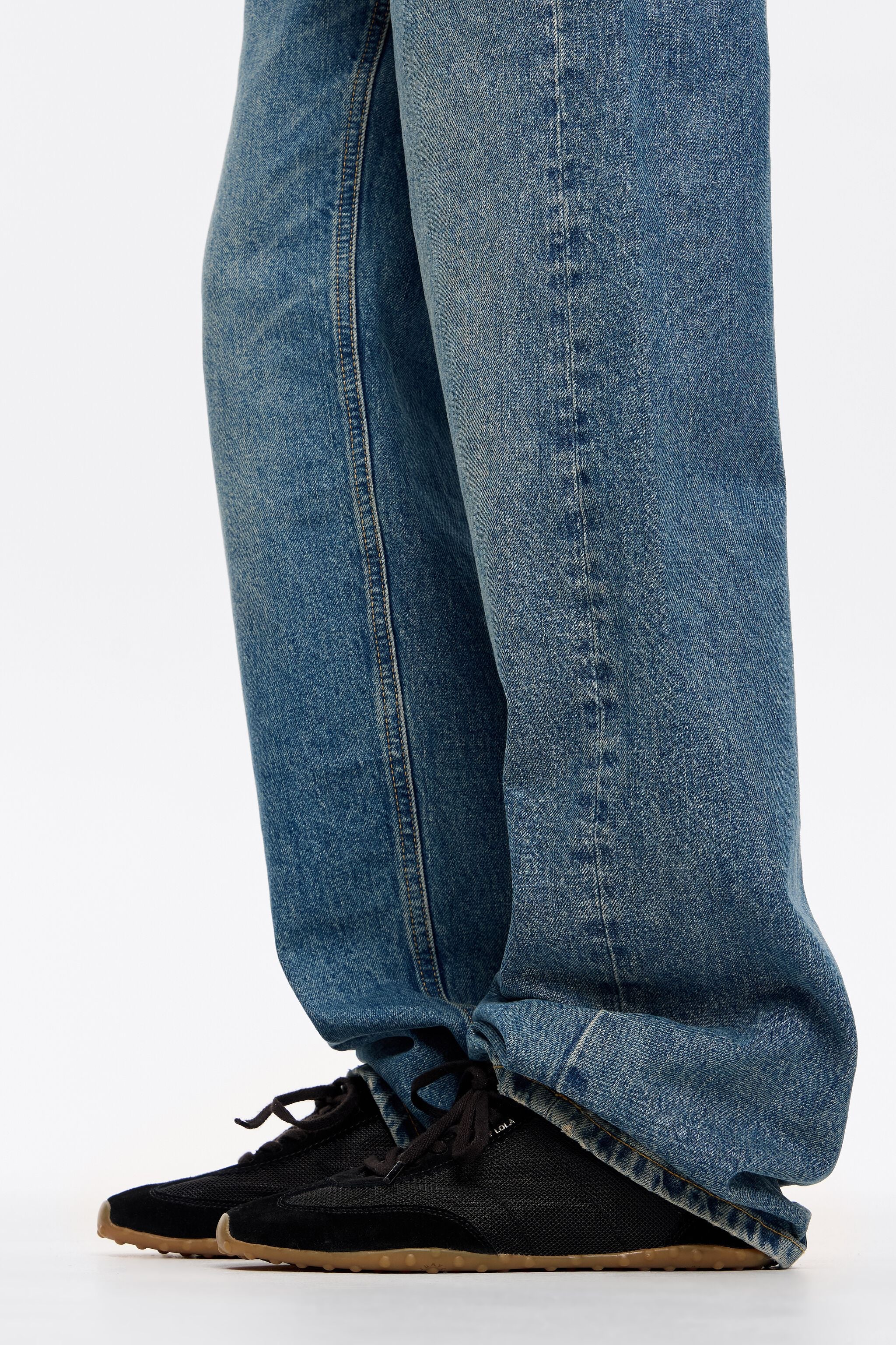 Black 13 29 mesh sneaker