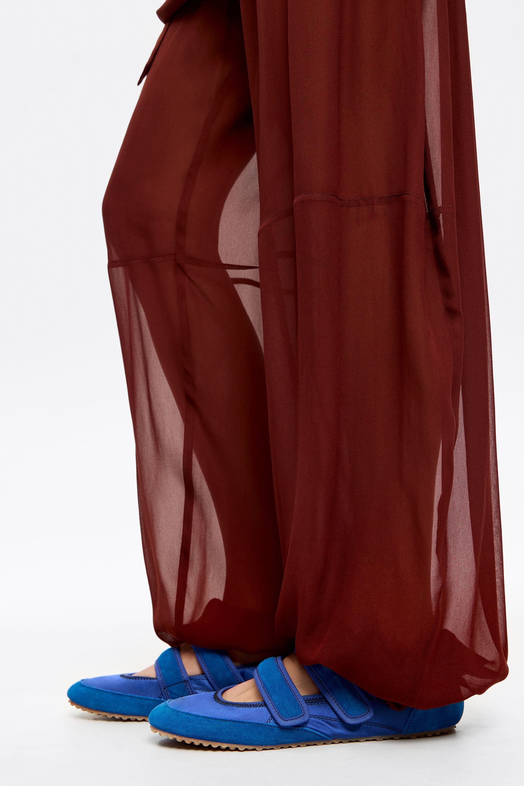 Blue sporty ballerina