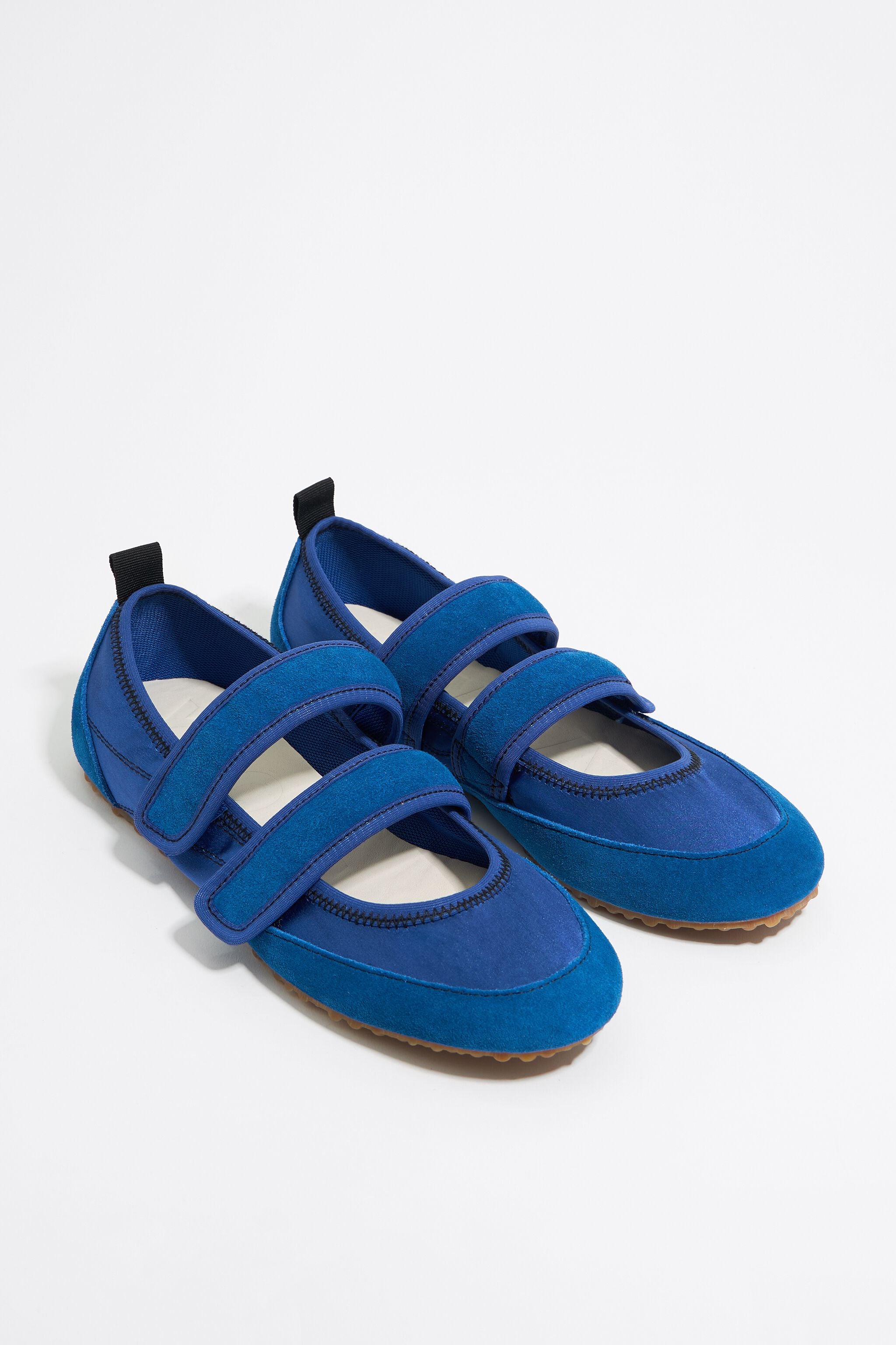 Blue sporty ballerina