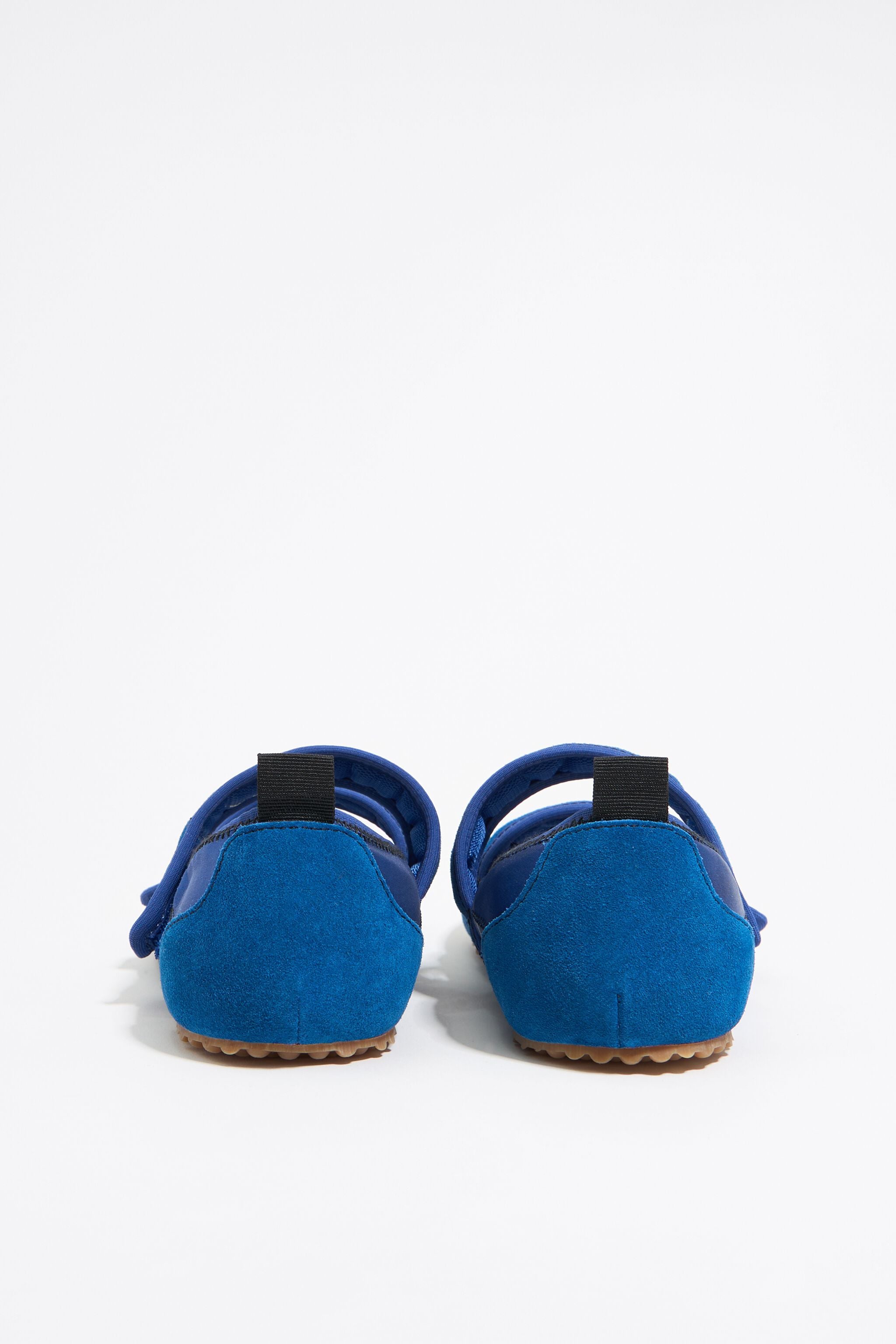 Blue sporty ballerina