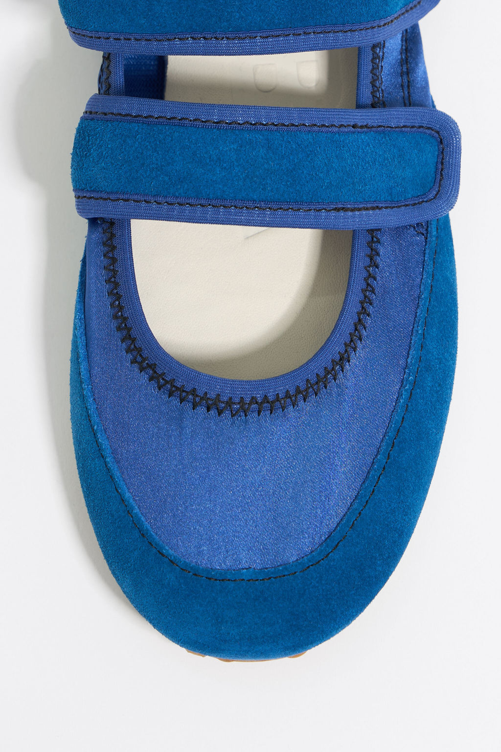 Blue sporty ballerina