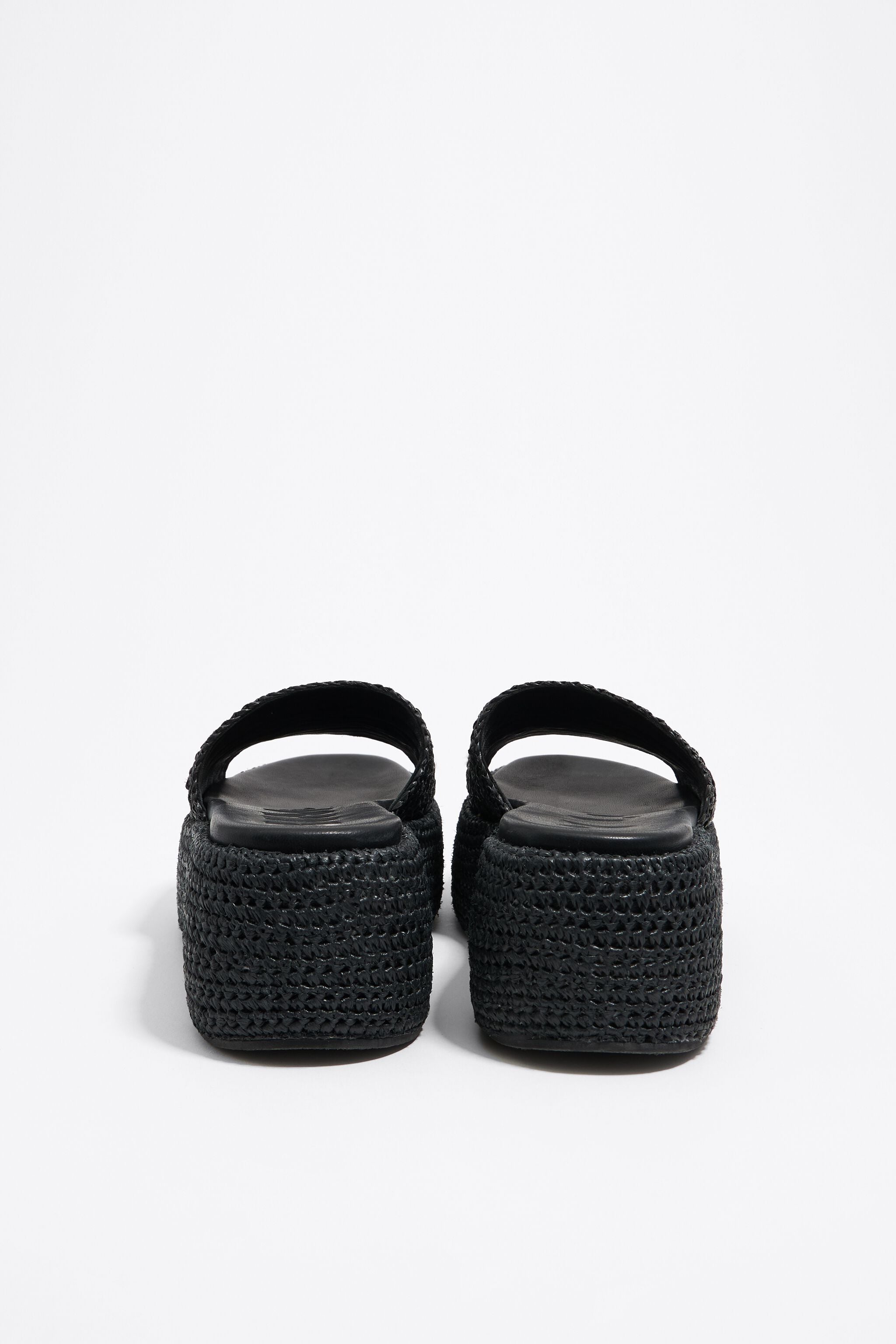 Black raffia platform sandal