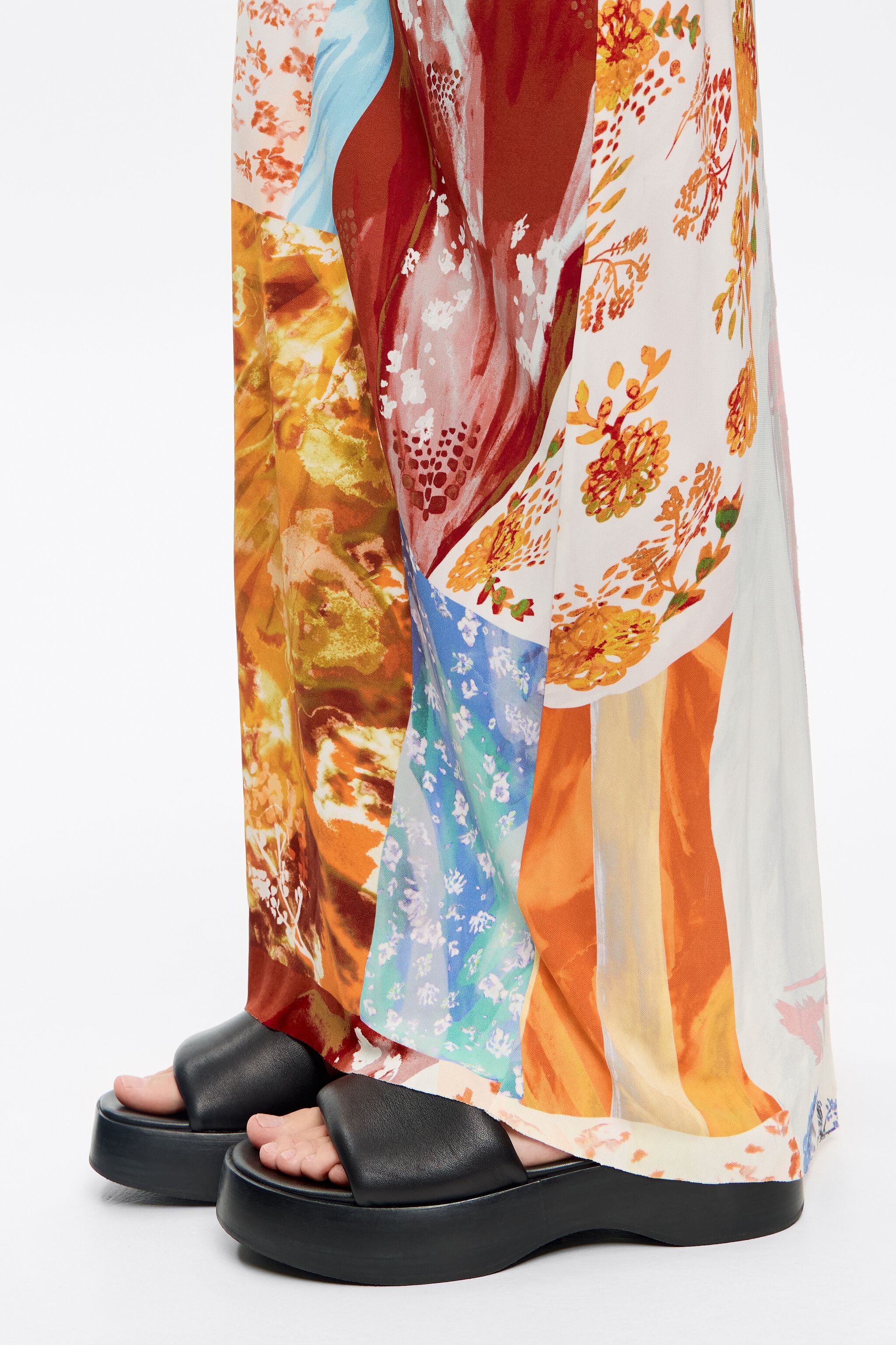 Black leather platform sandal