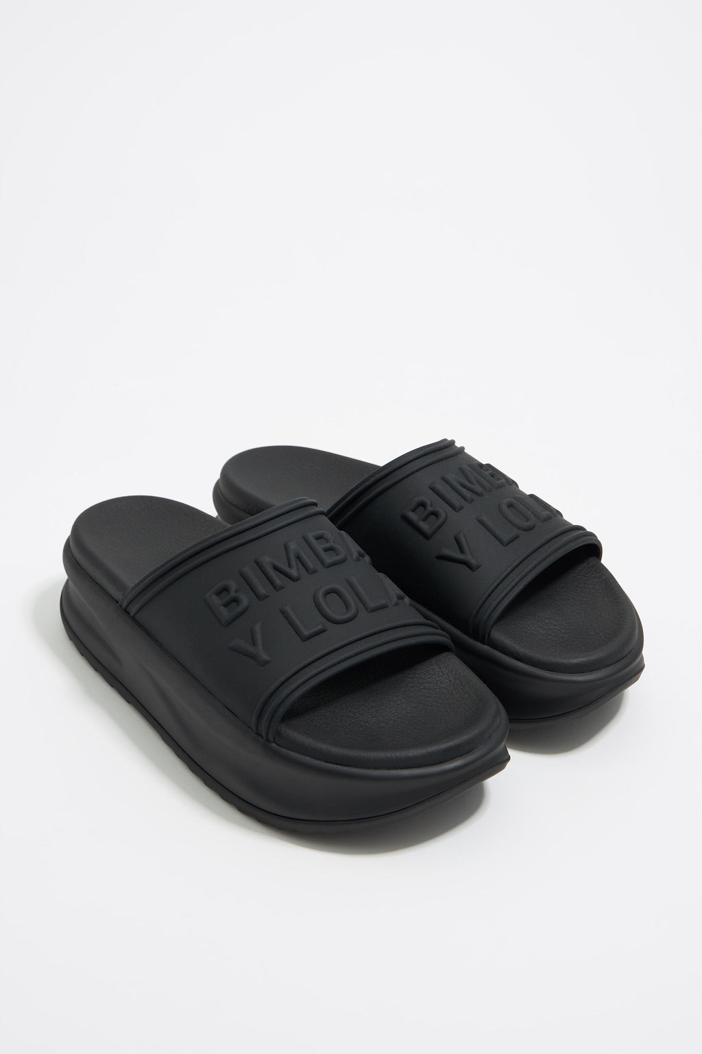 Black platform flip-flop