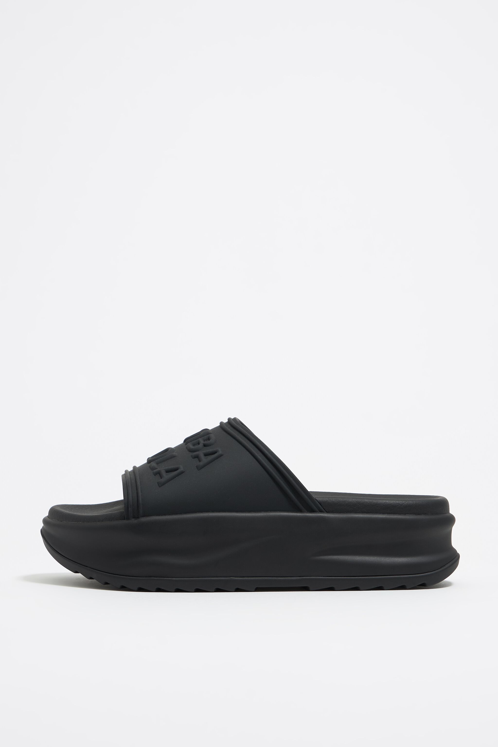 Black platform flip-flop