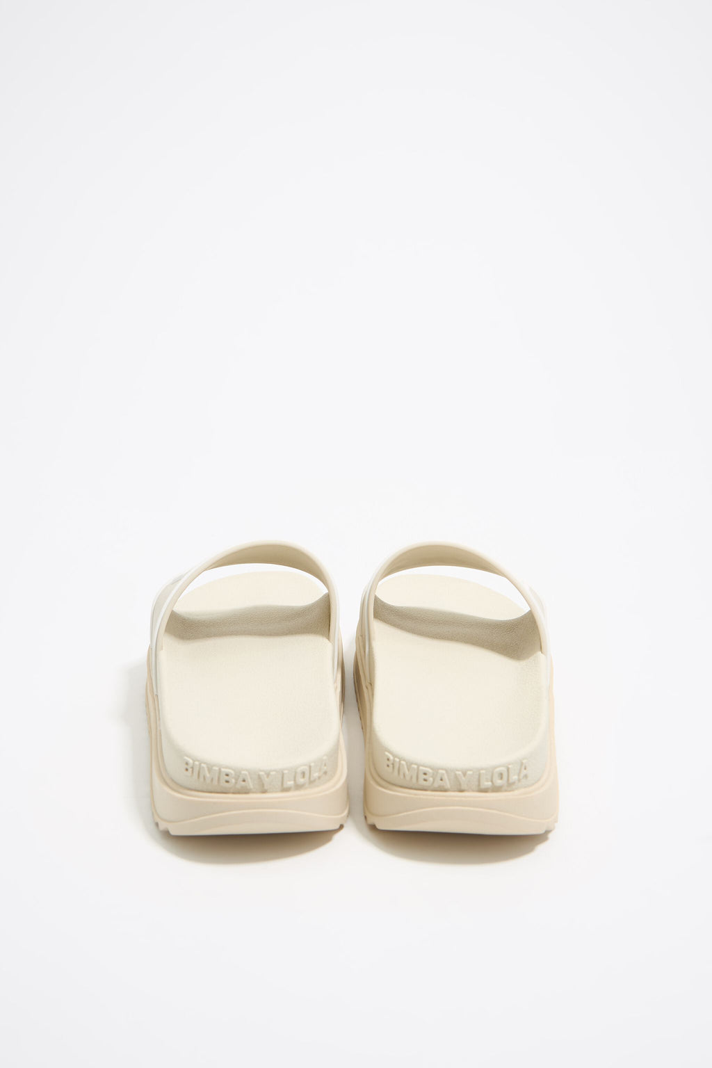 Beige platform slider