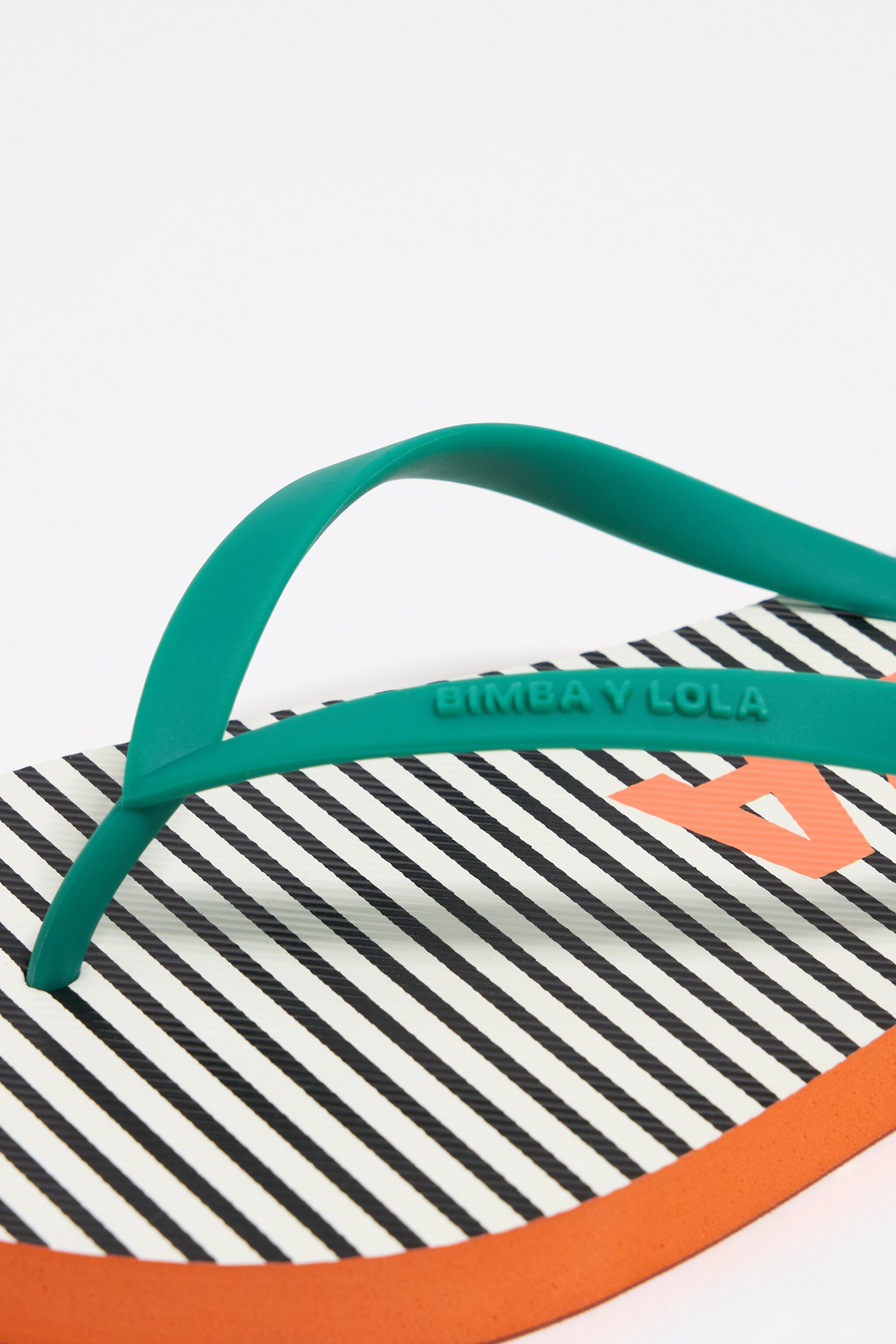 Striped flip-flop