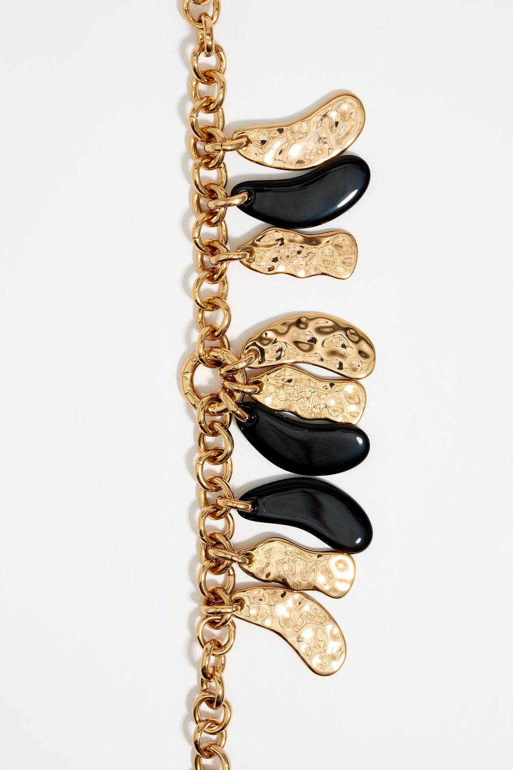 Black textured petals and chain necklace