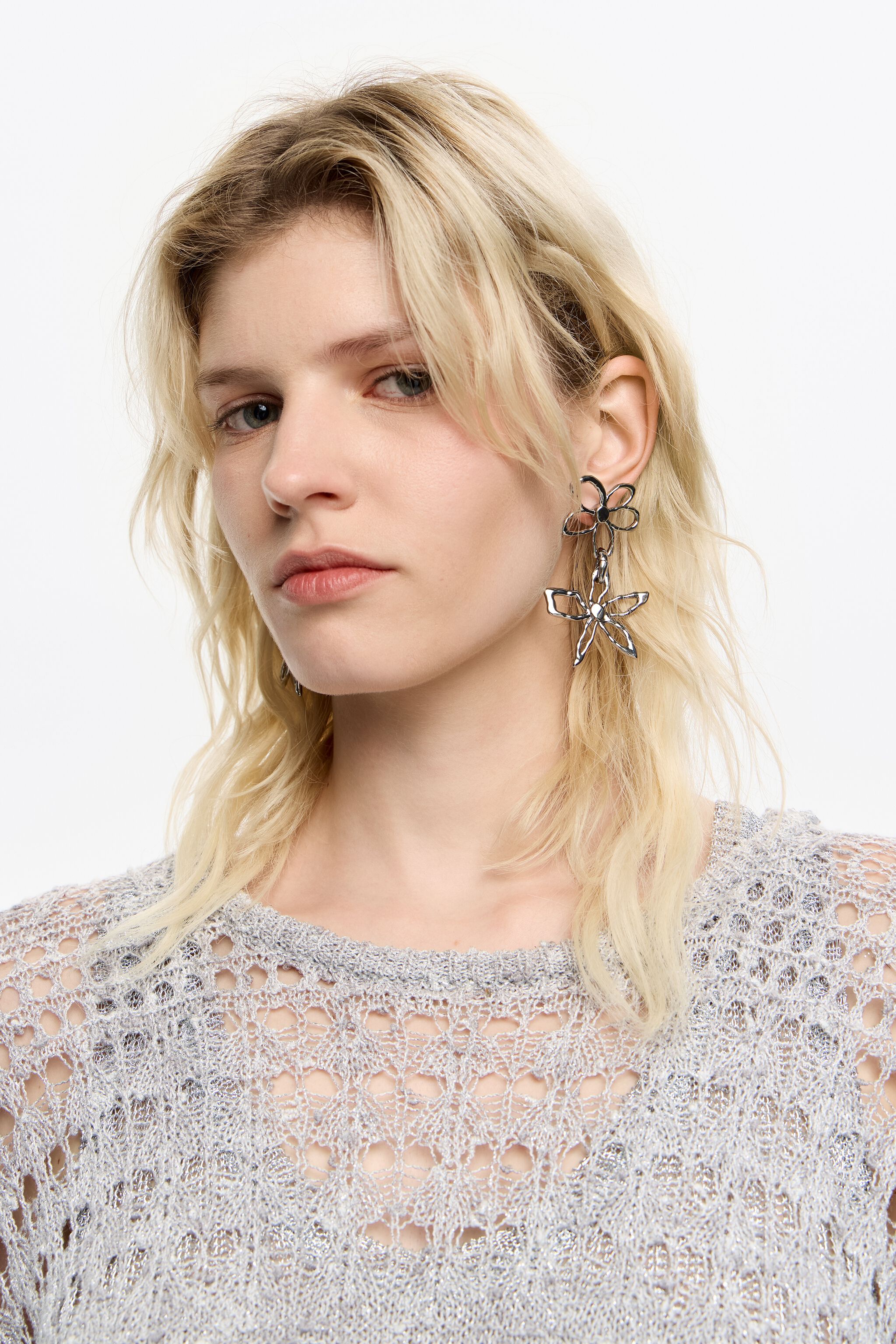 Textured silver flower earrings