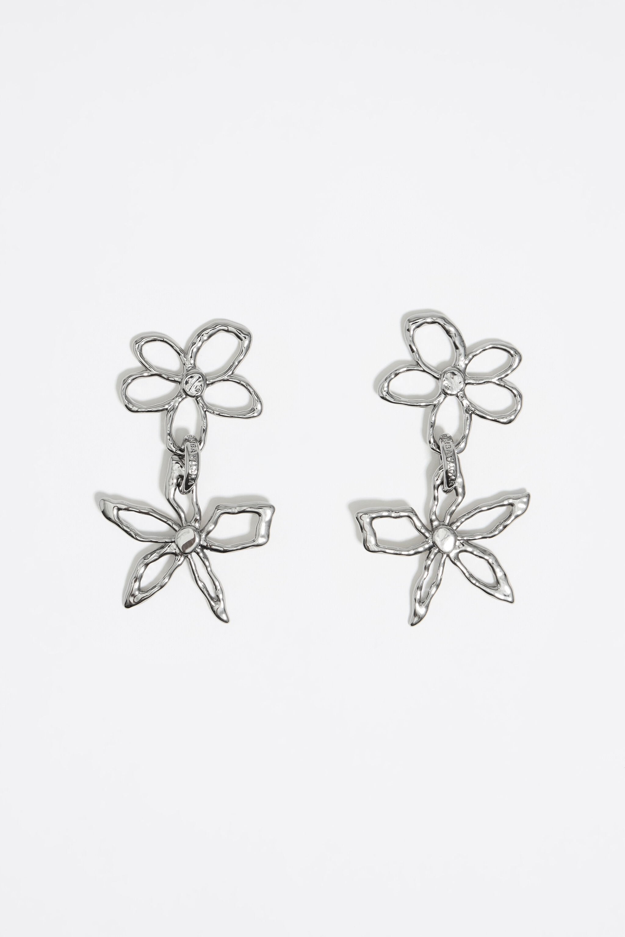 Textured silver flower earrings