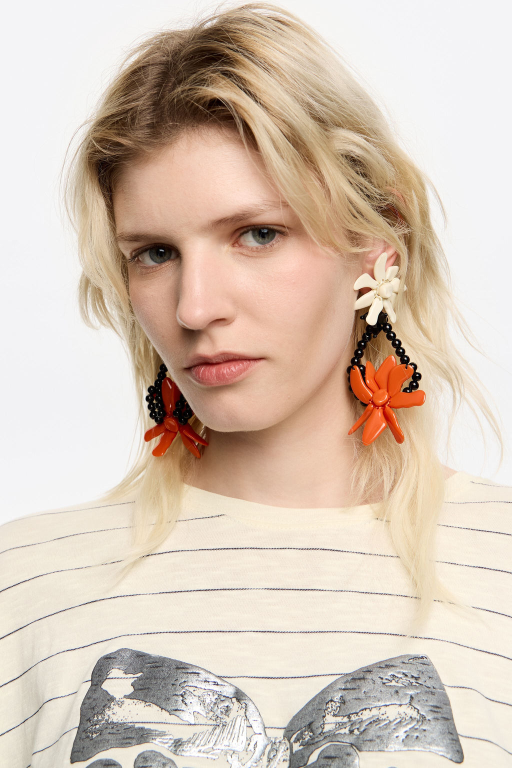 Ivory and coral flowers earrings